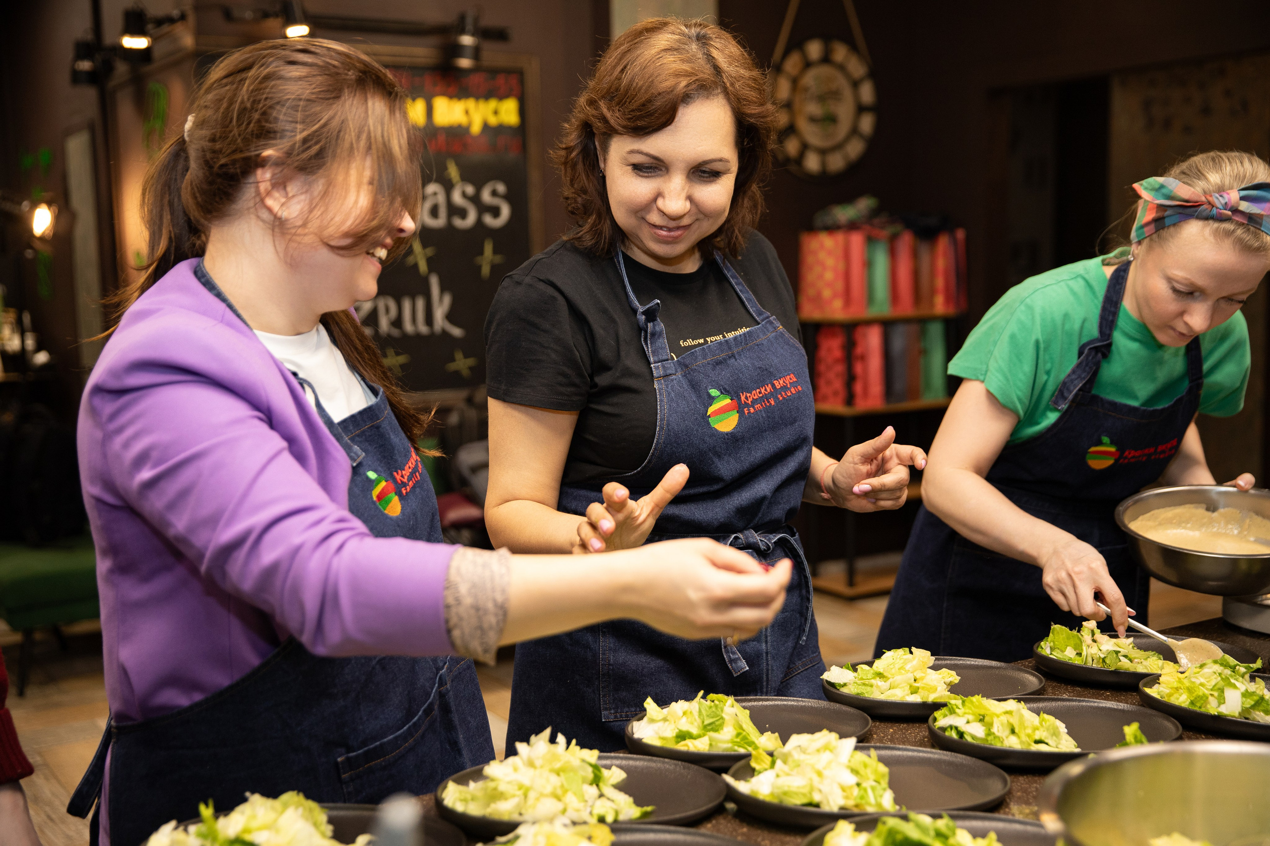 Встреча во «Краски Вкуса». Свадебный фотограф Иркутск, репортажный фотограф Иркутск