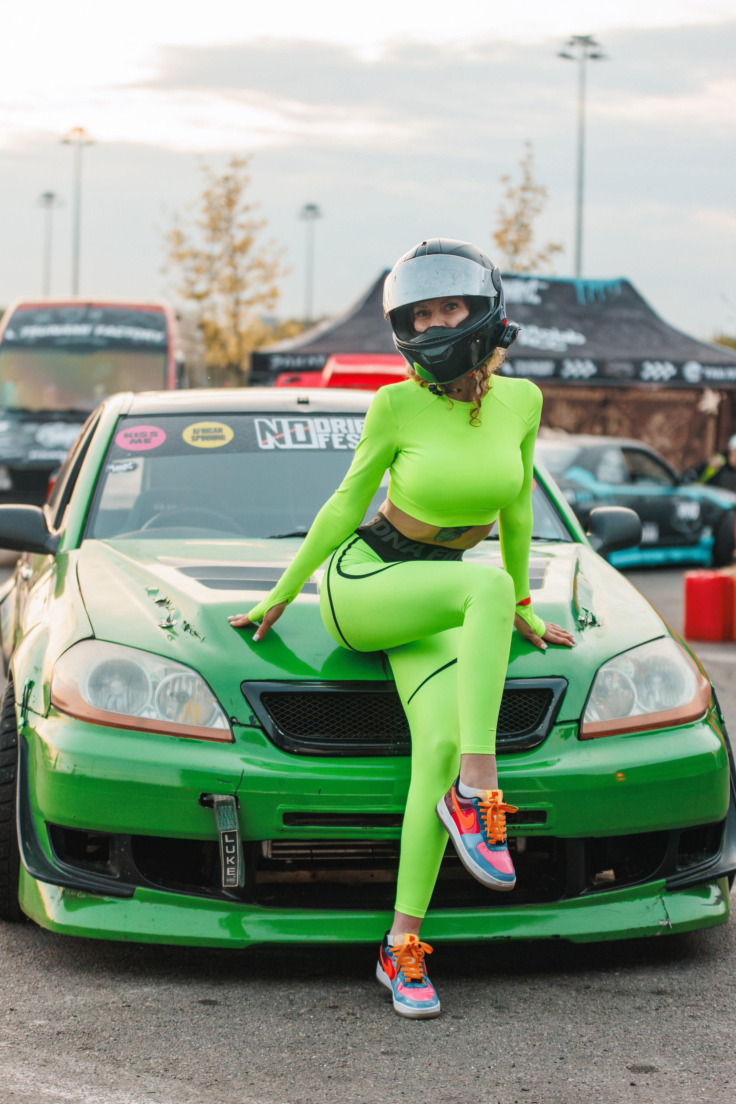 Выставка и дрифт машин. Репортажный фотограф. Москва. Алина Ланская