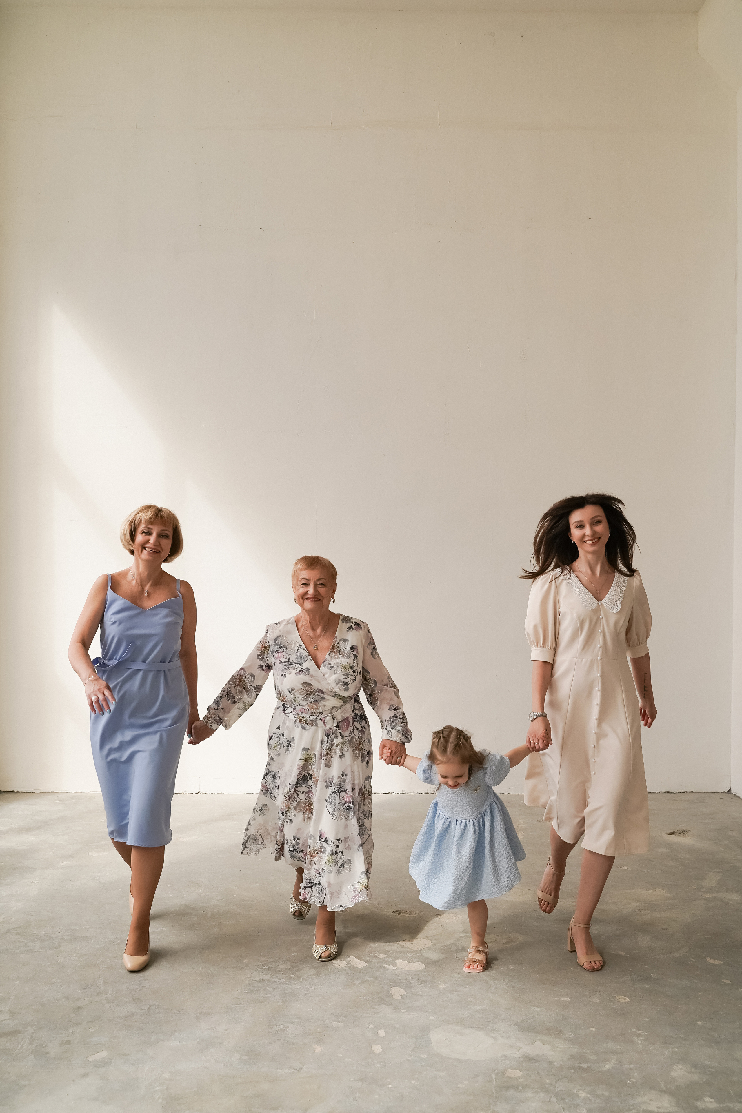 4 поколения. Фотограф Алина Филимонова Тверь