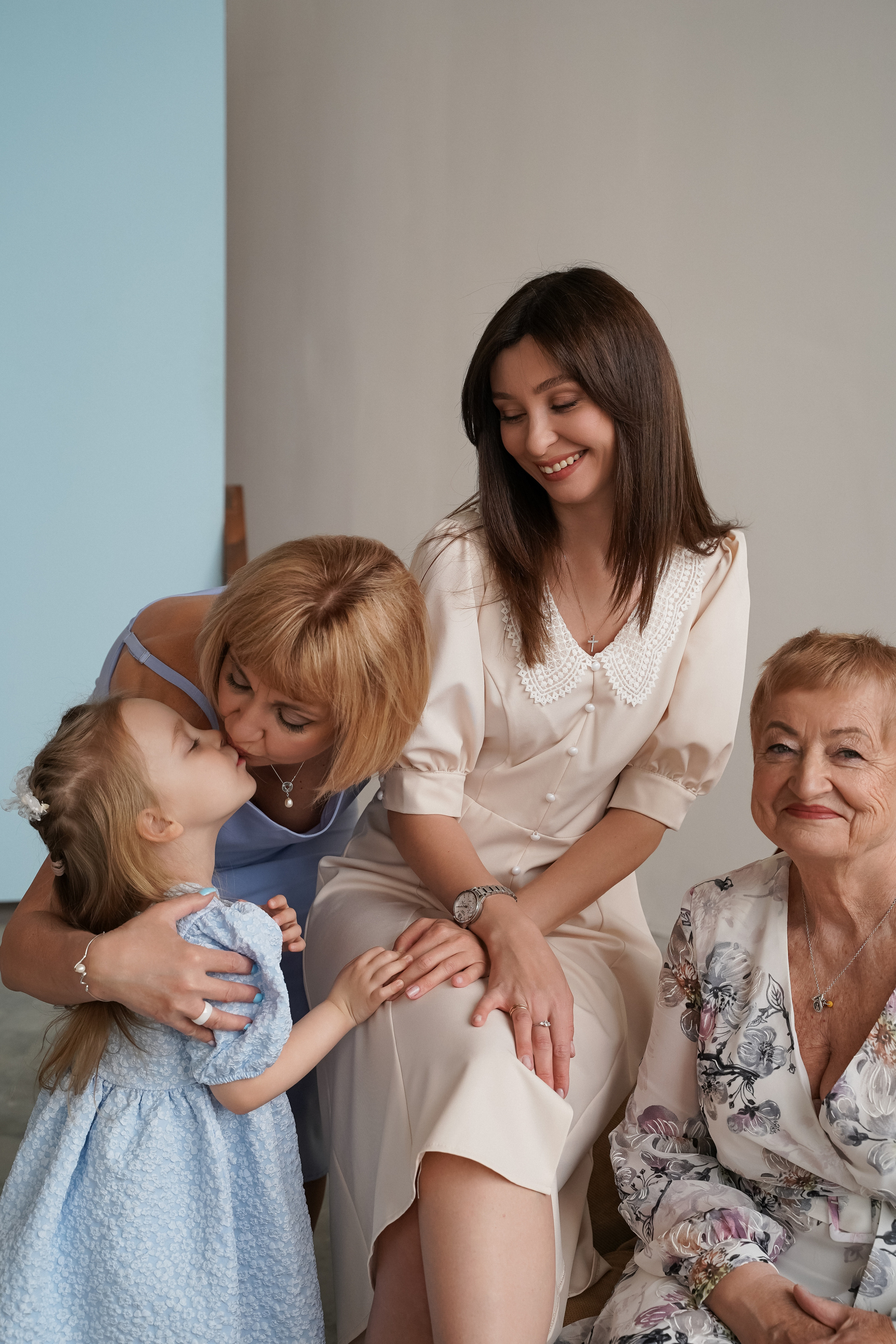 4 поколения. Фотограф Алина Филимонова Тверь