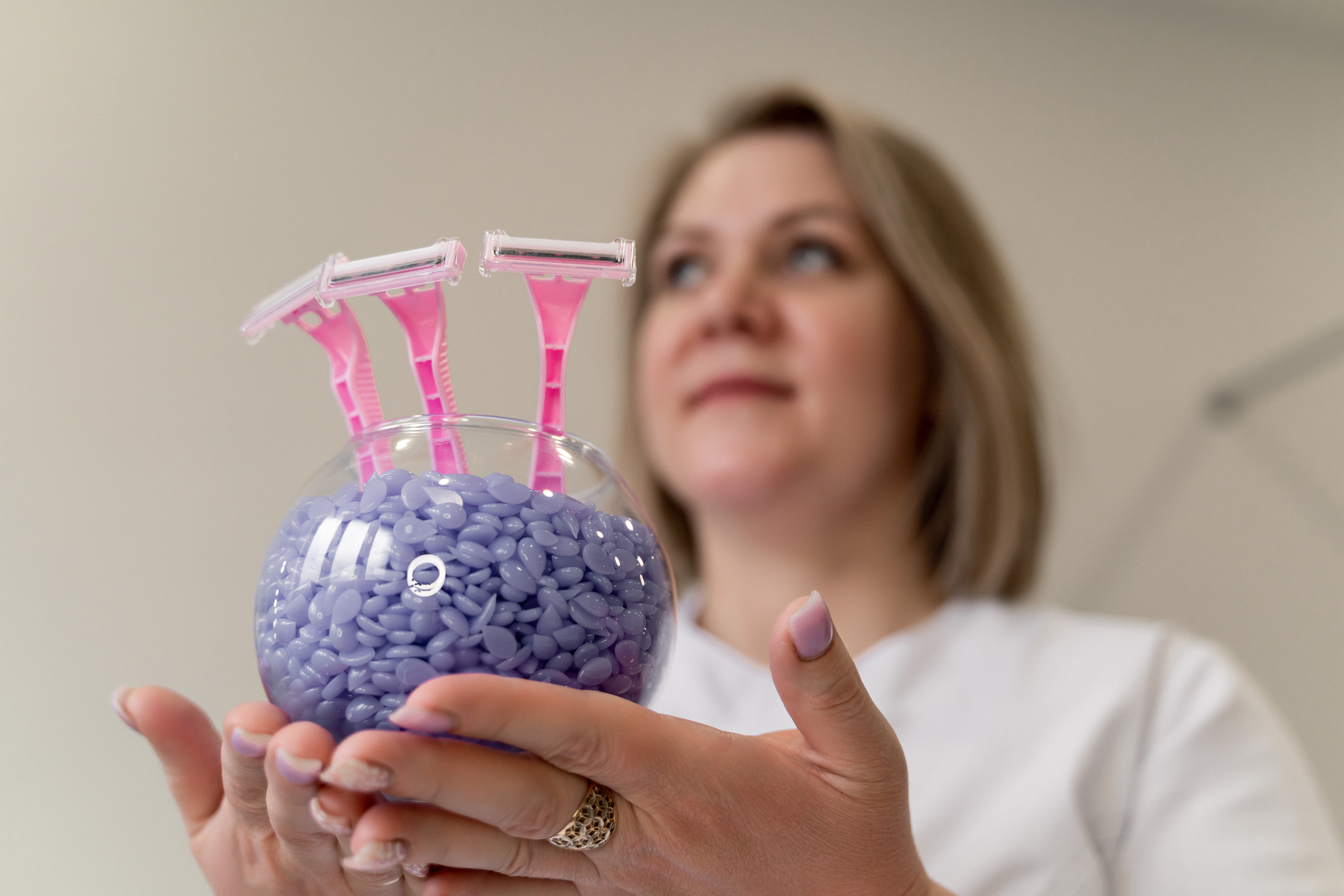 Мастер по депиляции. Фотограф Алина Филимонова Тверь