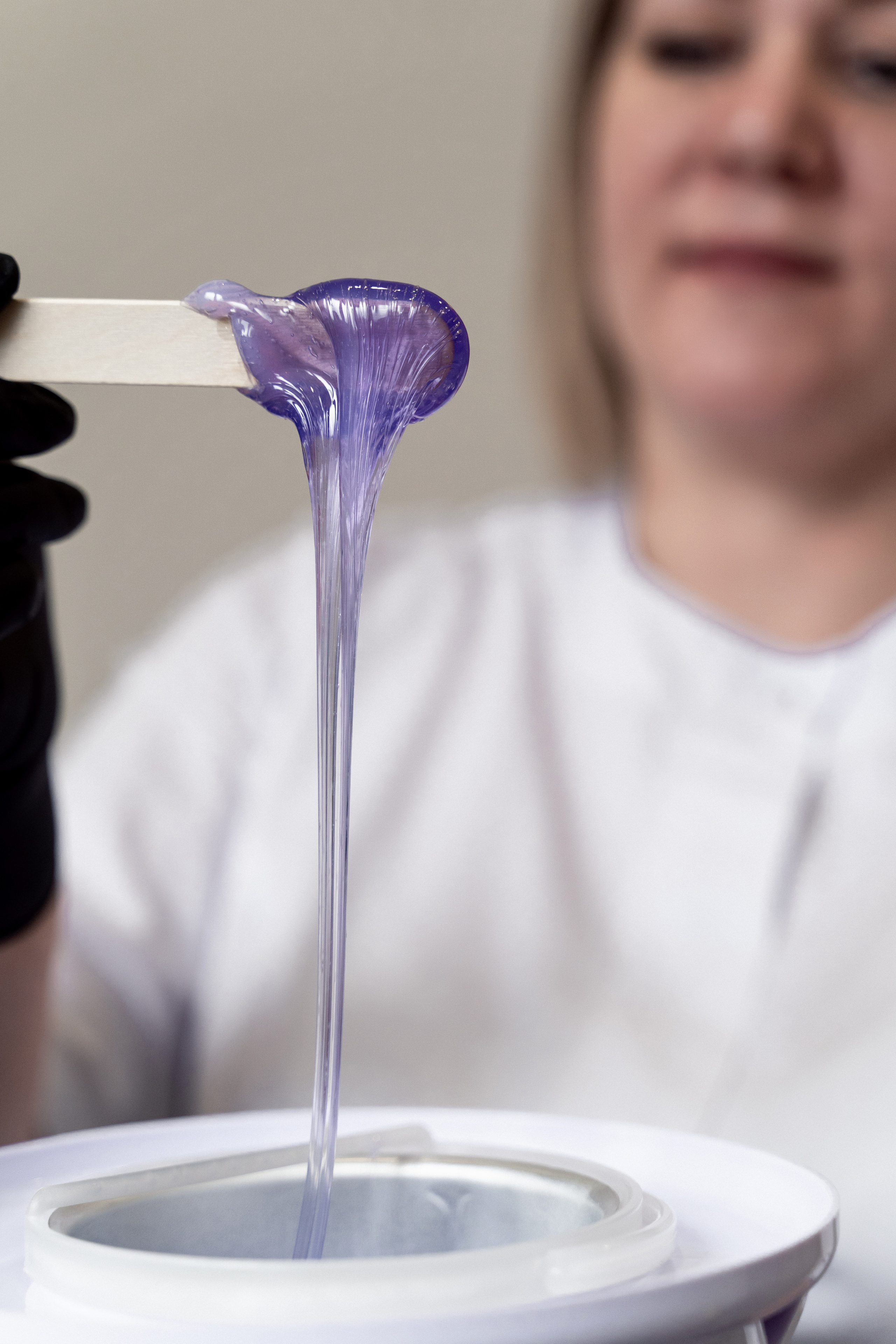 Мастер по депиляции. Фотограф Алина Филимонова Тверь