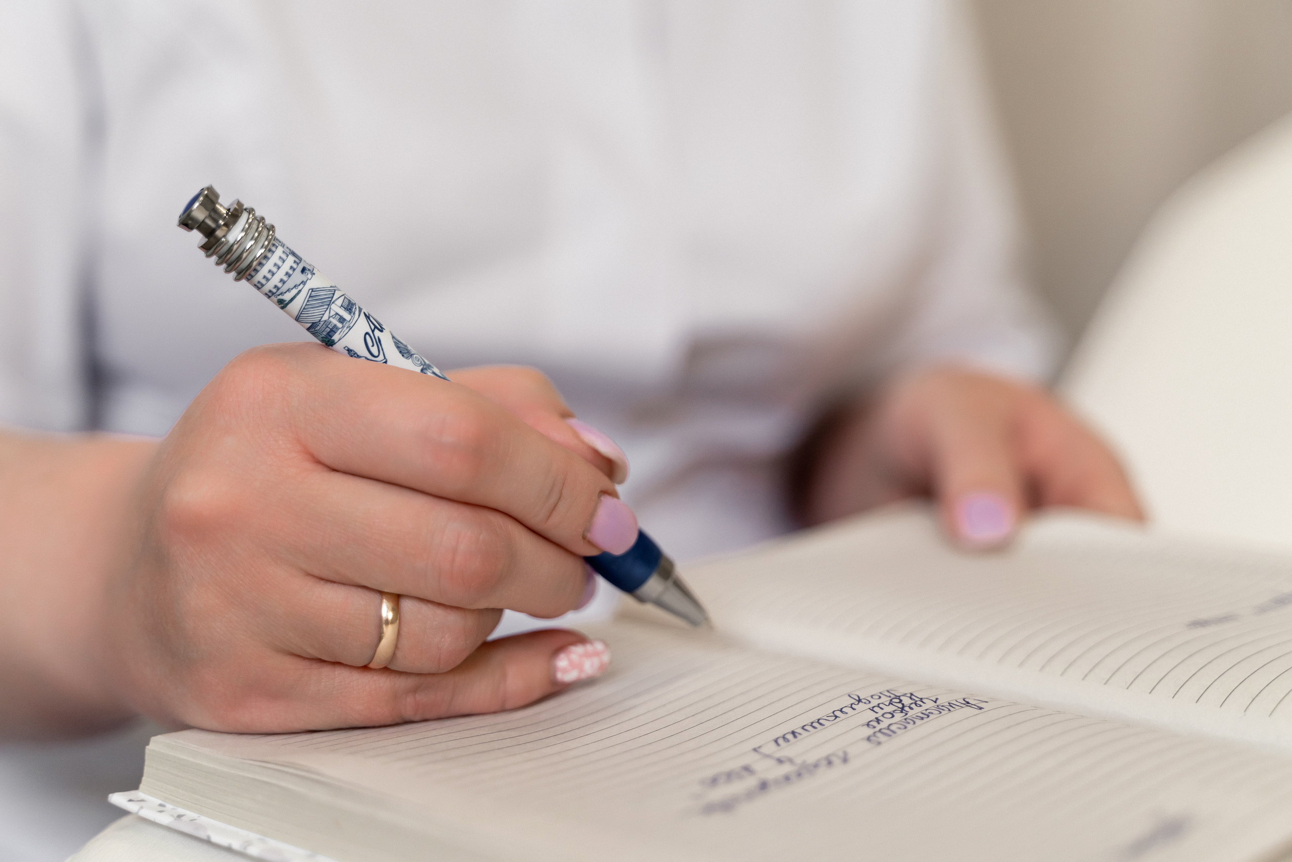 Мастер по депиляции. Фотограф Алина Филимонова Тверь