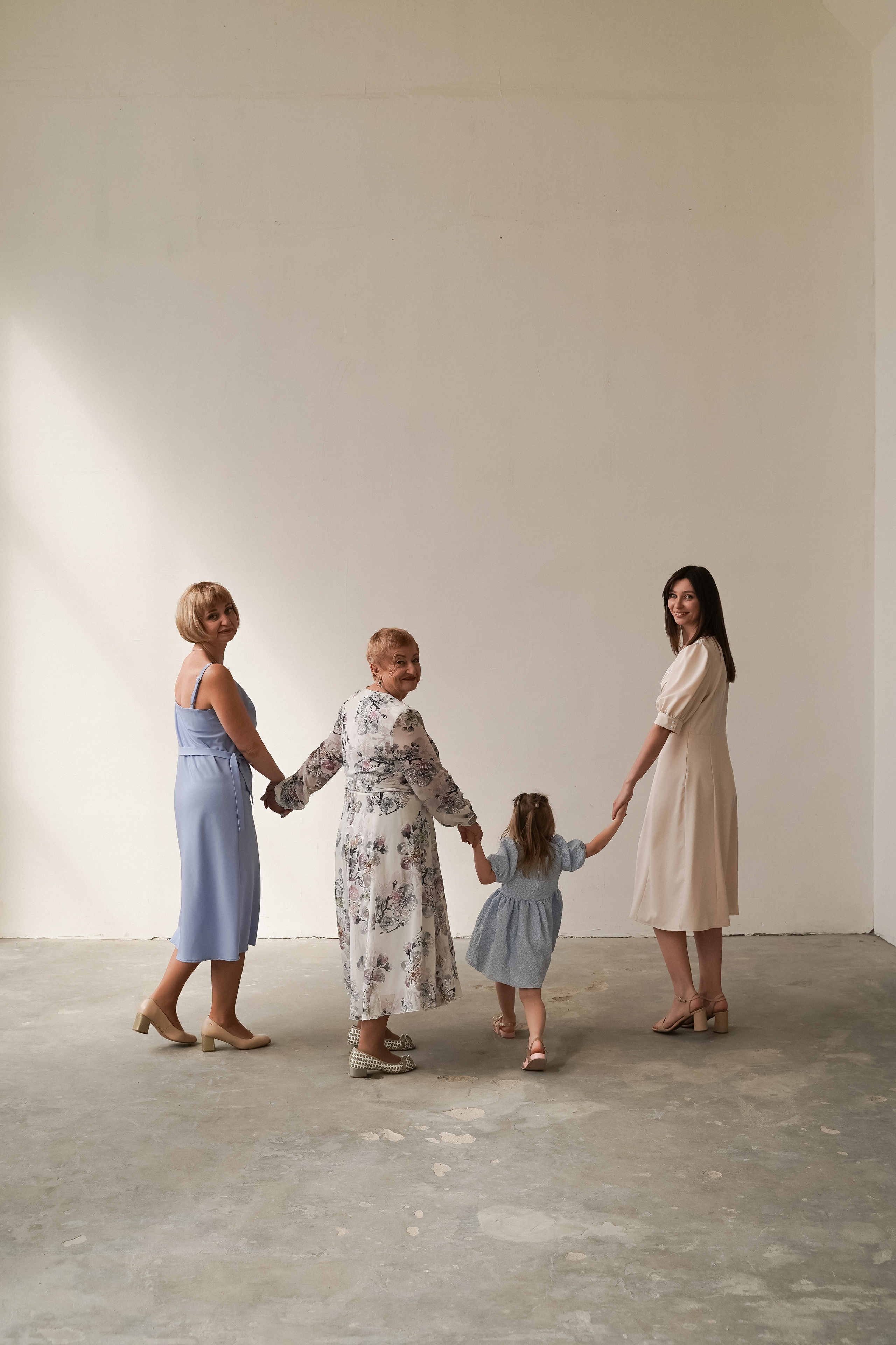 4 поколения. Фотограф Алина Филимонова Тверь