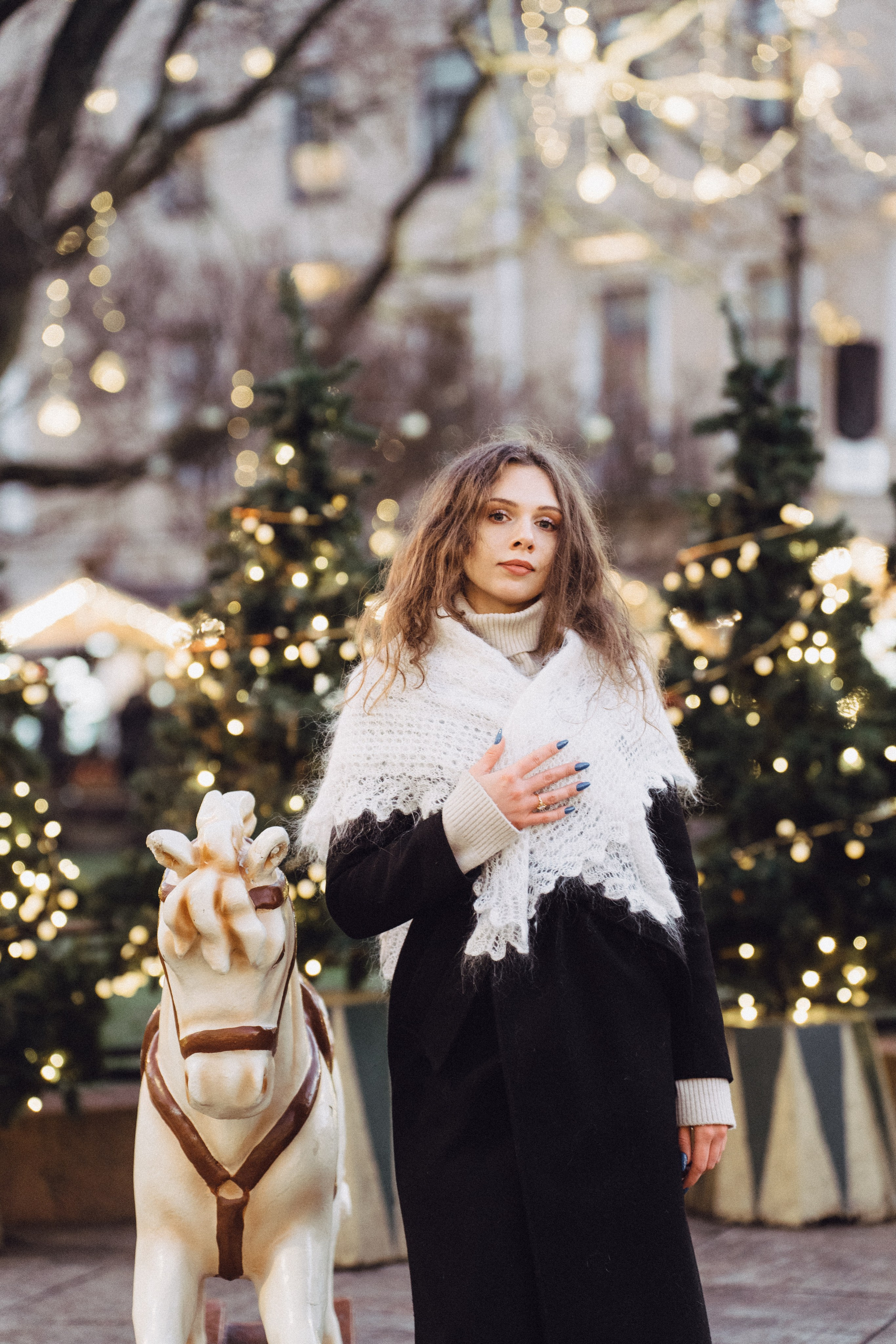 ПРОГУЛКА НА МАНЕЖНОЙ ПЛОЩАДИ ДЛЯ ДЕВУШКИ ПЕРЕД НОВЫМ ГОДОМ (НОВОГОДНЯЯ ФОТОСЕССИИЯ НА МАНЕЖНОЙ ПЛОЩАДИ). Профессиональный фотограф, Санкт-Петербург — Виктория Богомолова