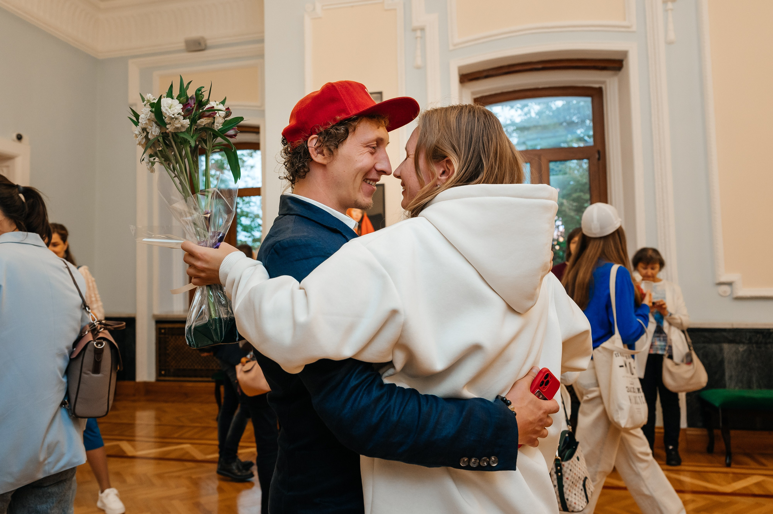 Открытие выставки Кати Васильевой в Молодежном театре. Wedding and family photographer USA