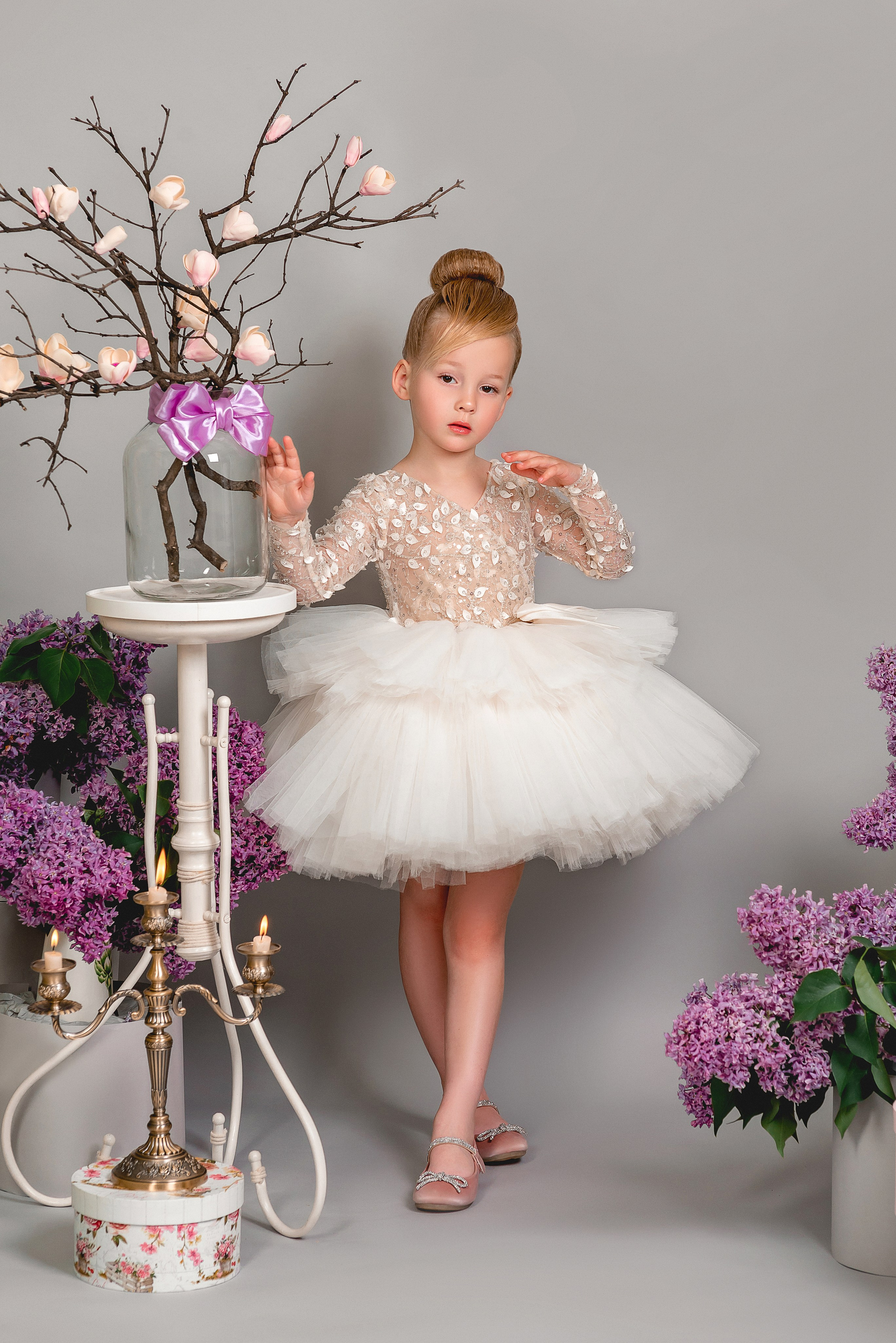 Полина в сирени и магнолии 2024. Семейный и детский фотограф Наталья Горда