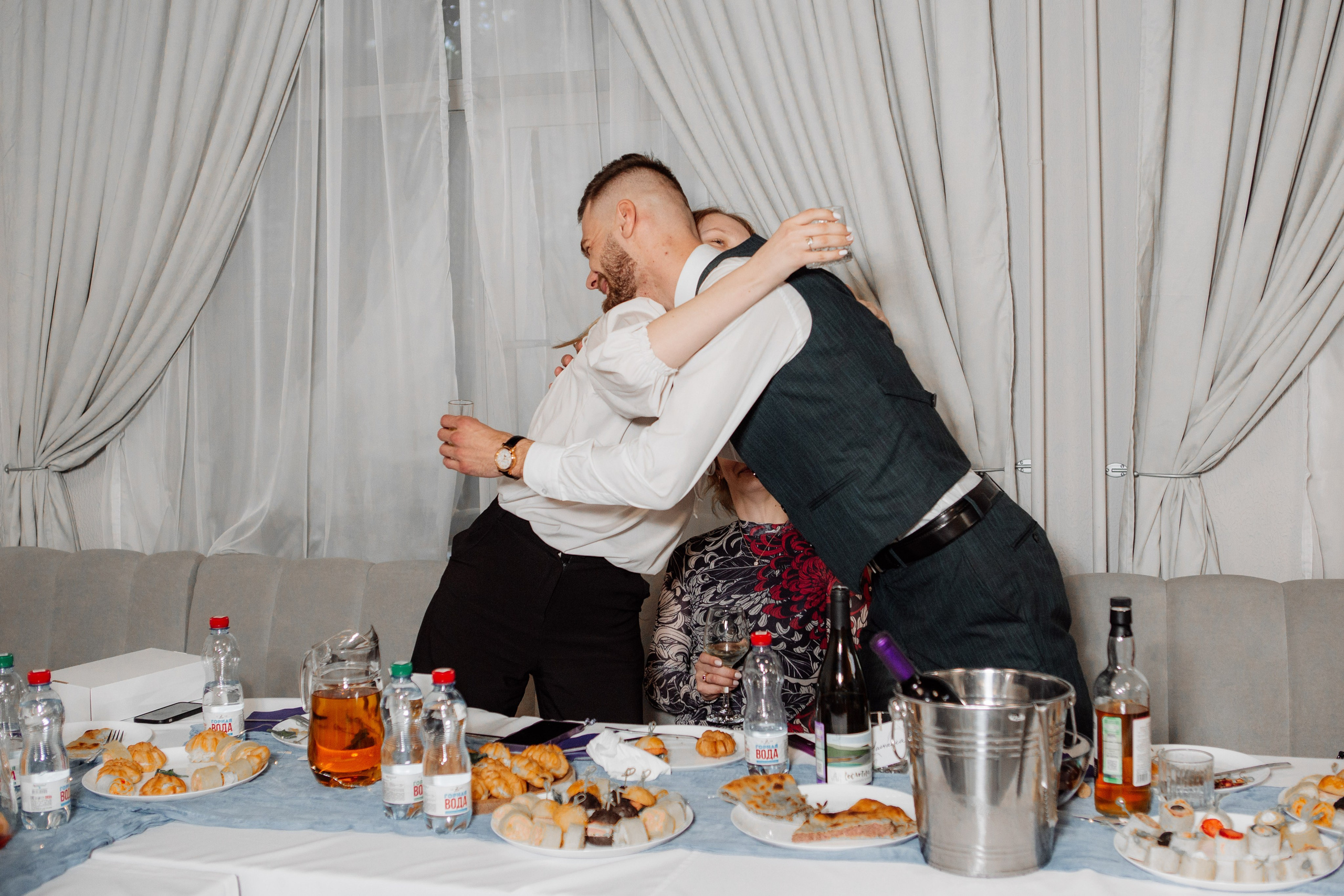 ДЕНЬ РОЖДЕНИЯ. Репортажный фотограф Москва (детские праздники, квизы, концерты, дни рождения, свадьбы)