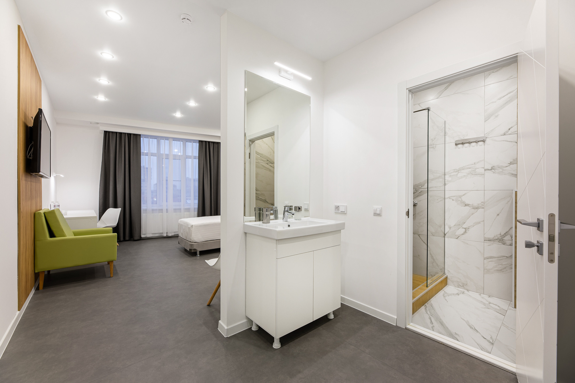 Renatphoto-Интерьерный фотограф Ренат Хисматулин в Краснодарском крае. Профессиональная фотосъёмка интерьеров, предметная фотосессия еды для меню г. Анапа