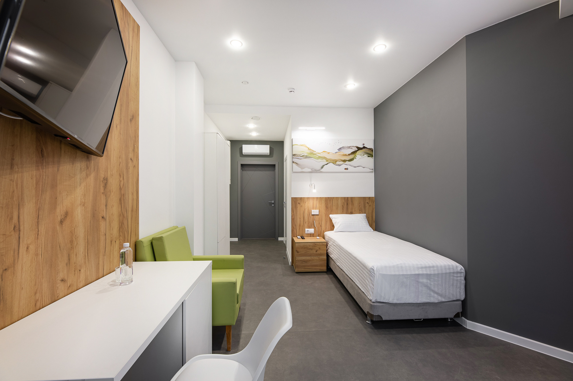 Renatphoto-Интерьерный фотограф Ренат Хисматулин в Краснодарском крае. Профессиональная фотосъёмка интерьеров, предметная фотосессия еды для меню г. Анапа