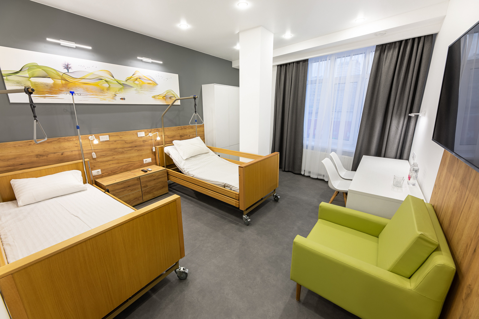 Renatphoto-Интерьерный фотограф Ренат Хисматулин в Краснодарском крае. Профессиональная фотосъёмка интерьеров, предметная фотосессия еды для меню г. Анапа