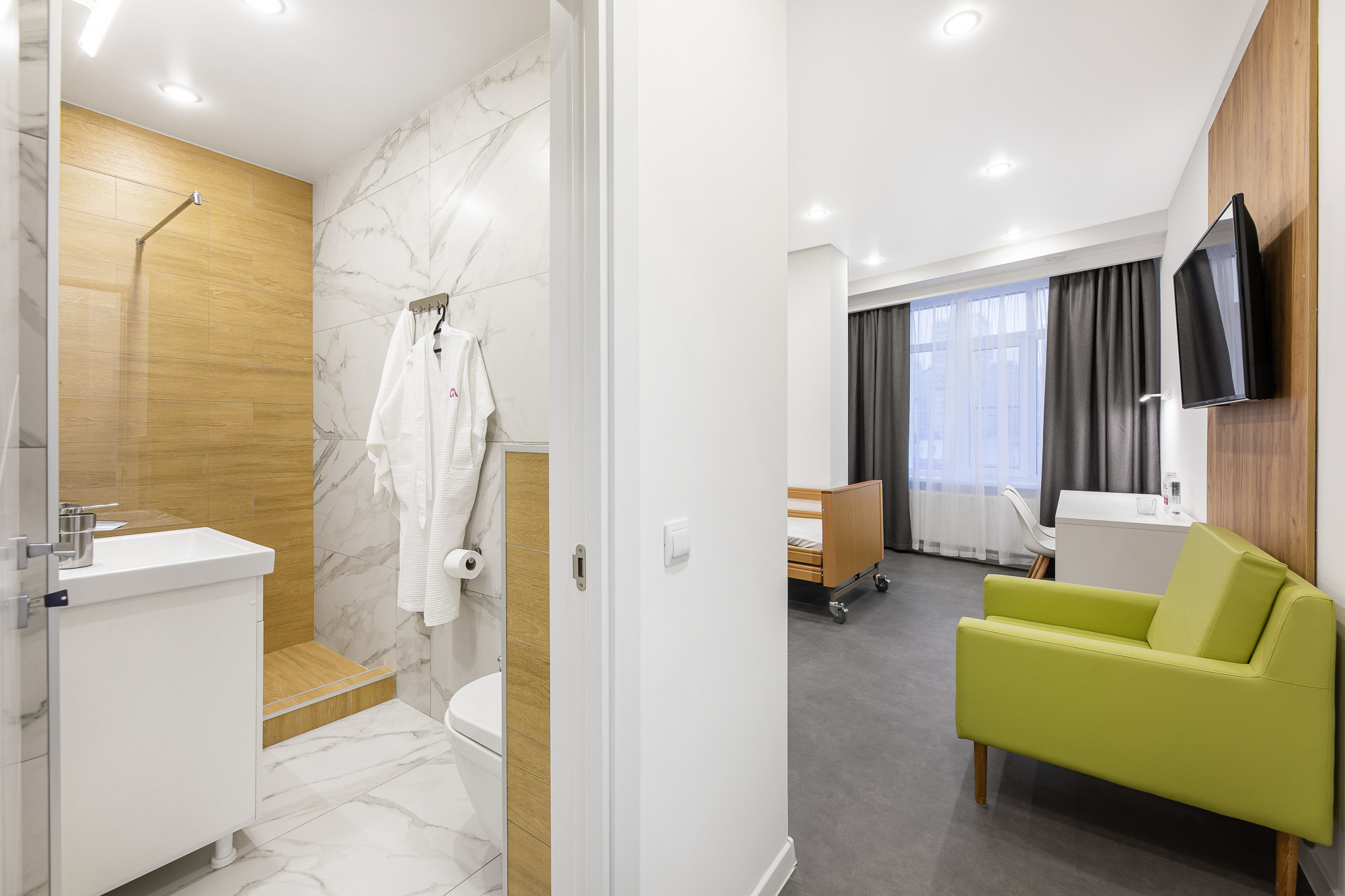 Renatphoto-Интерьерный фотограф Ренат Хисматулин в Краснодарском крае. Профессиональная фотосъёмка интерьеров, предметная фотосессия еды для меню г. Анапа