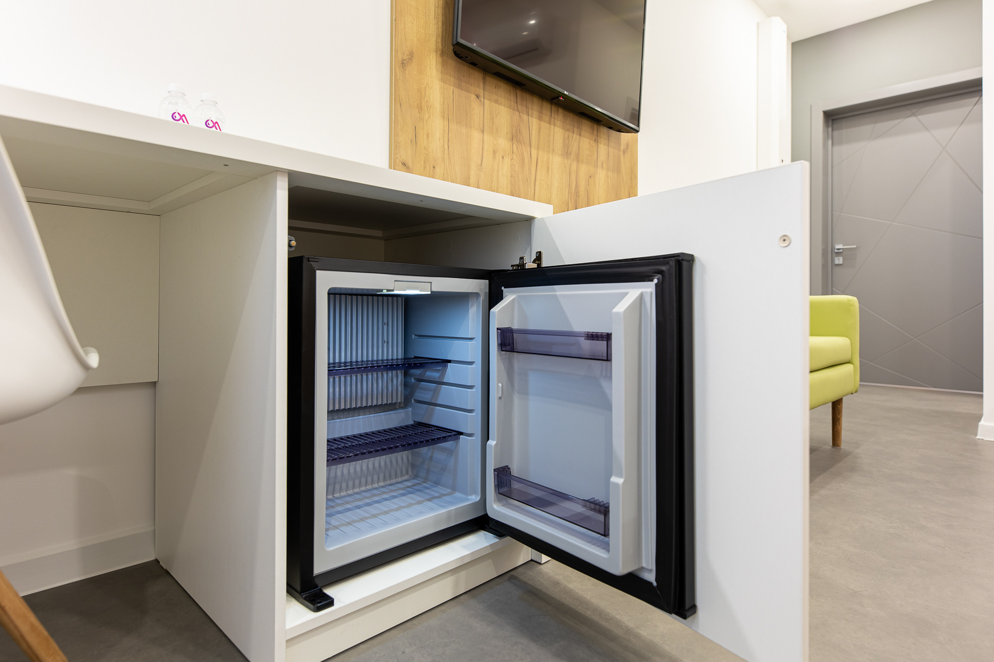 Renatphoto-Интерьерный фотограф Ренат Хисматулин в Краснодарском крае. Профессиональная фотосъёмка интерьеров, предметная фотосессия еды для меню г. Анапа