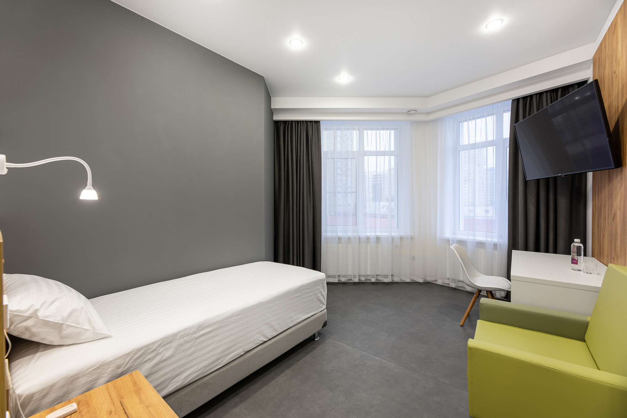 Renatphoto-Интерьерный фотограф Ренат Хисматулин в Краснодарском крае. Профессиональная фотосъёмка интерьеров, предметная фотосессия еды для меню г. Анапа