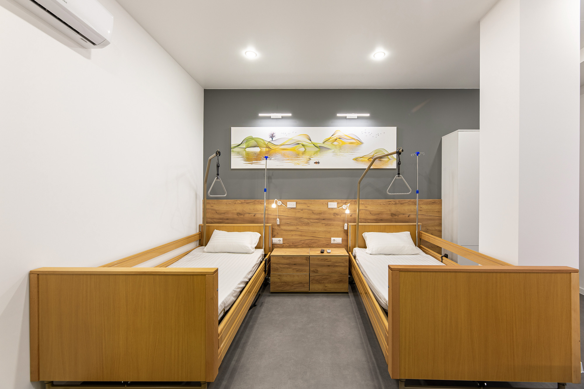 Renatphoto-Интерьерный фотограф Ренат Хисматулин в Краснодарском крае. Профессиональная фотосъёмка интерьеров, предметная фотосессия еды для меню г. Анапа