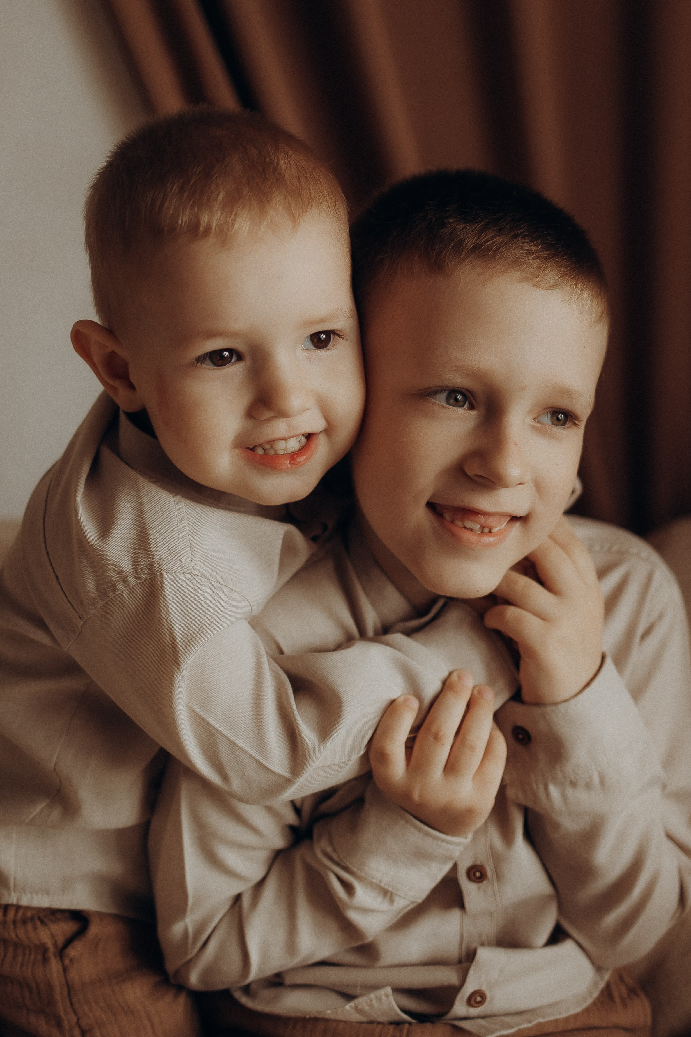 Материнство в студии FTH. Фотограф на первый годик, семейный и детский фотограф в Новосибирске