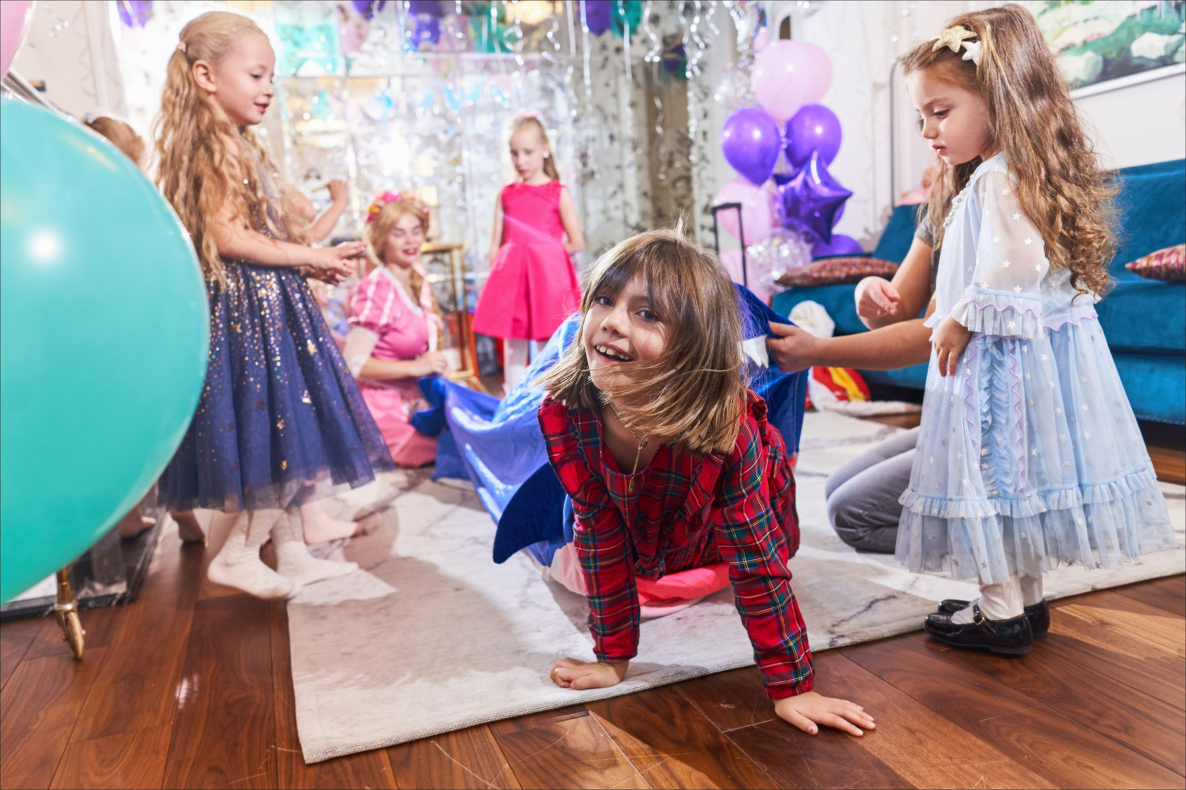 Маленький праздник для сестер;). Фотограф в Москве Нафиков Руслан. Репортажная съемка, Портрет
