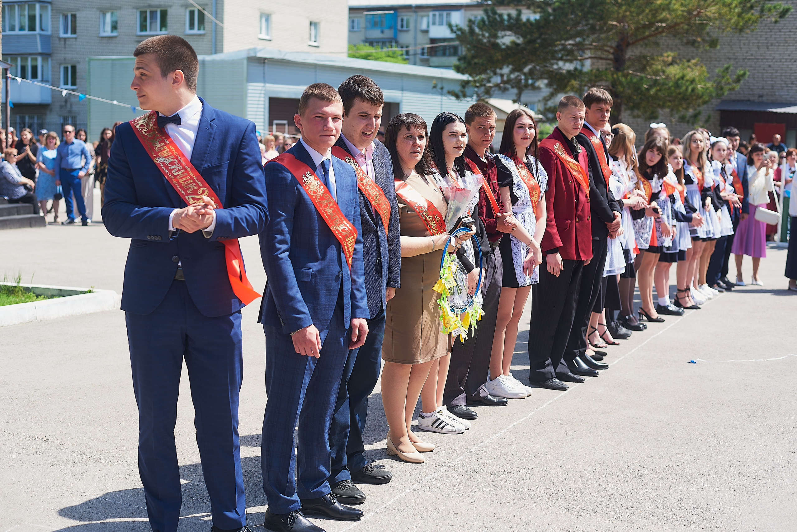 Последний звонок. Фотограф Елена Дука. Контент съемка. Семейная фотография