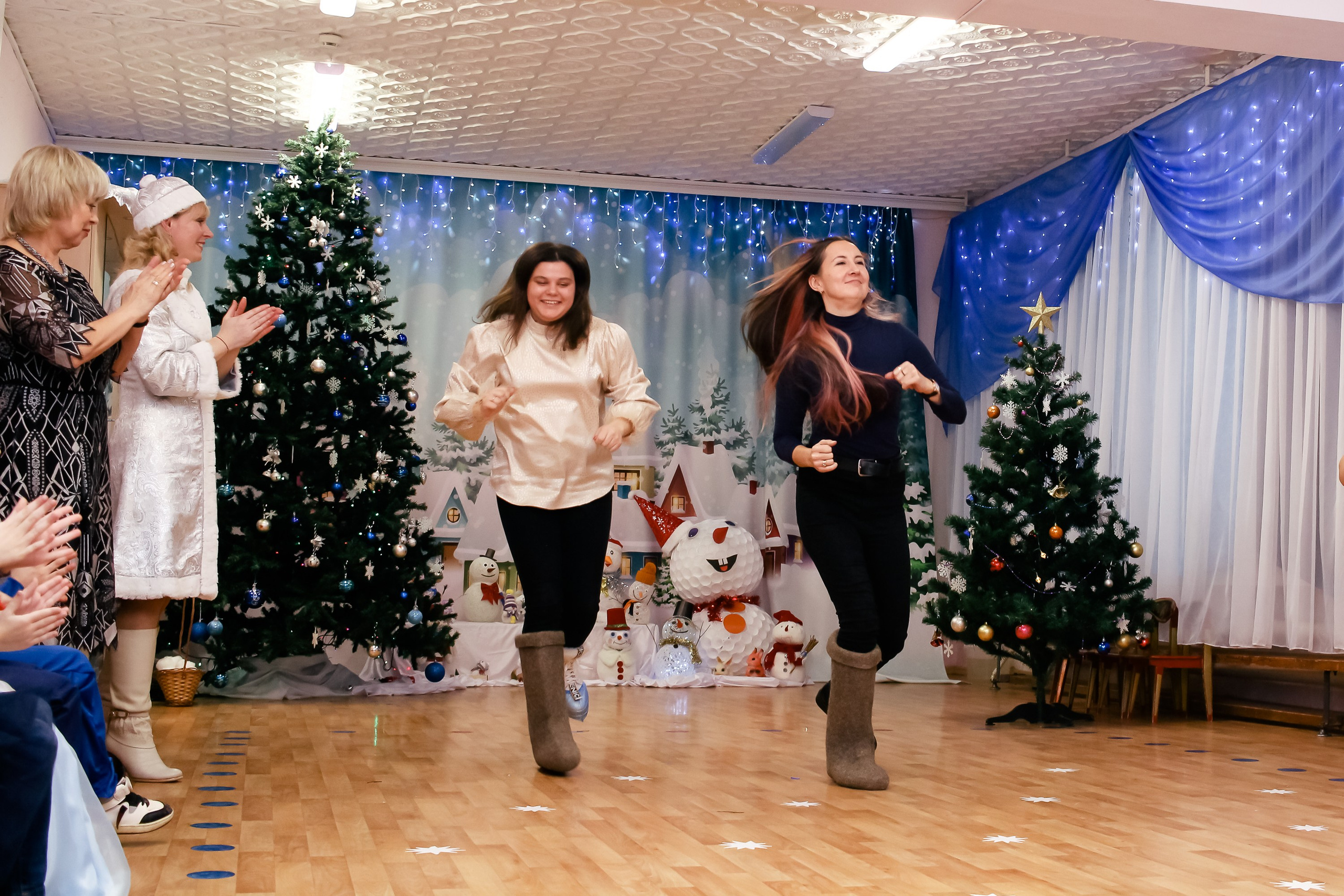 Новогодний утренник. Фотограф Великий Новгород Татьяна Чиглинцева