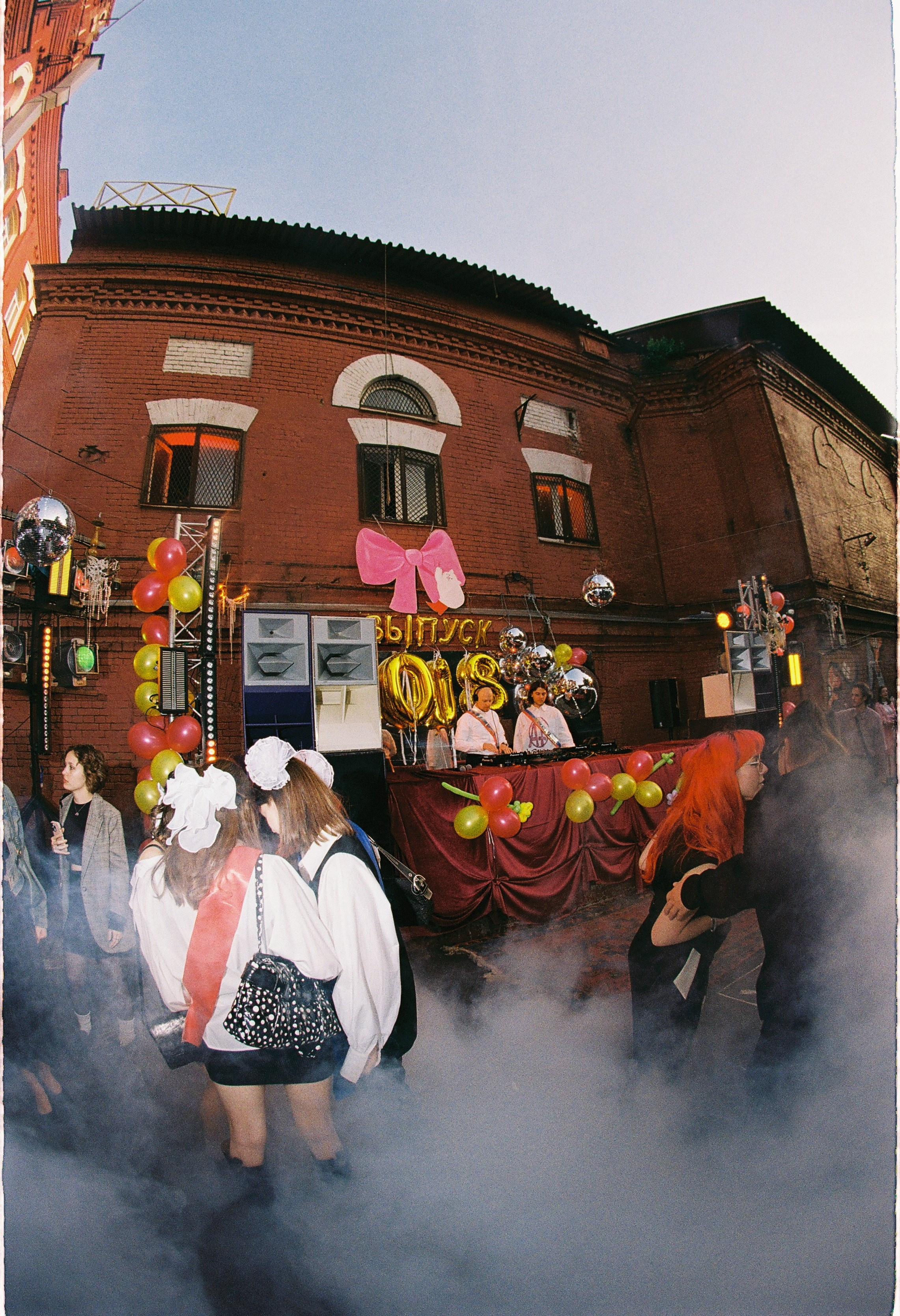 Диско клуб: выпускной. Илья Симонов фотограф москва