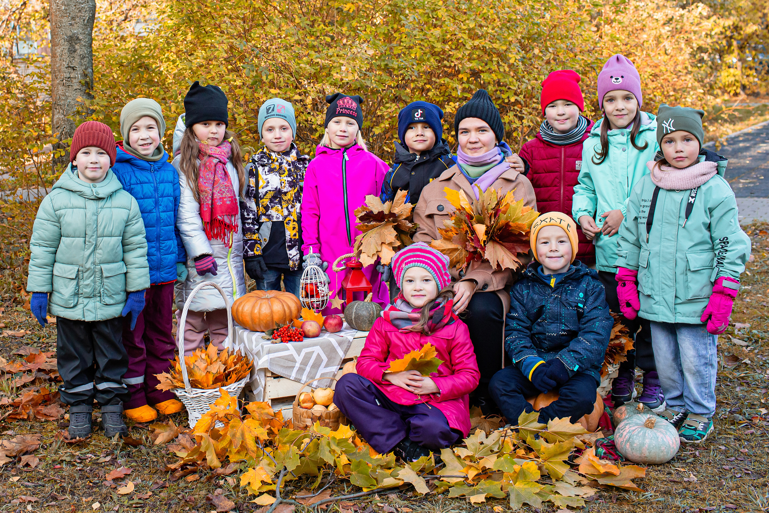 Осенняя фотосессия для группы «Радуга» в Пушкине. Анонс съёмки. Свадебный, семейный, детский фотограф в Санкт-Петербурге