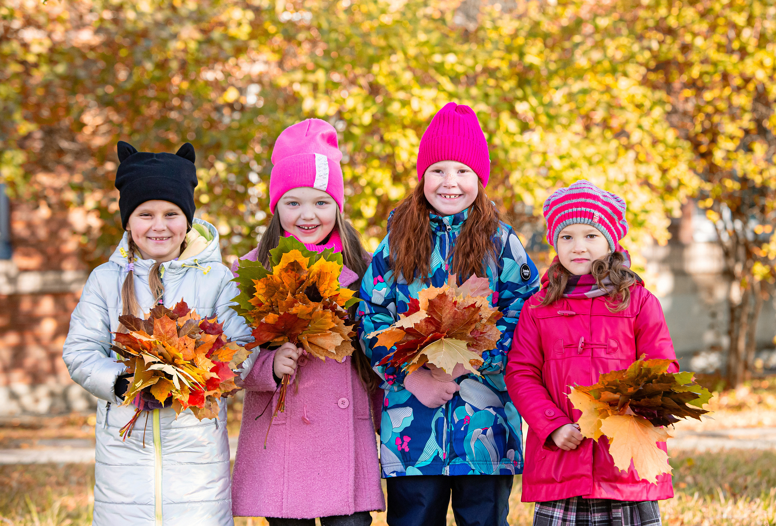 Осенняя фотосессия для группы «Радуга» в Пушкине. Анонс съёмки. Свадебный, семейный, детский фотограф в Санкт-Петербурге
