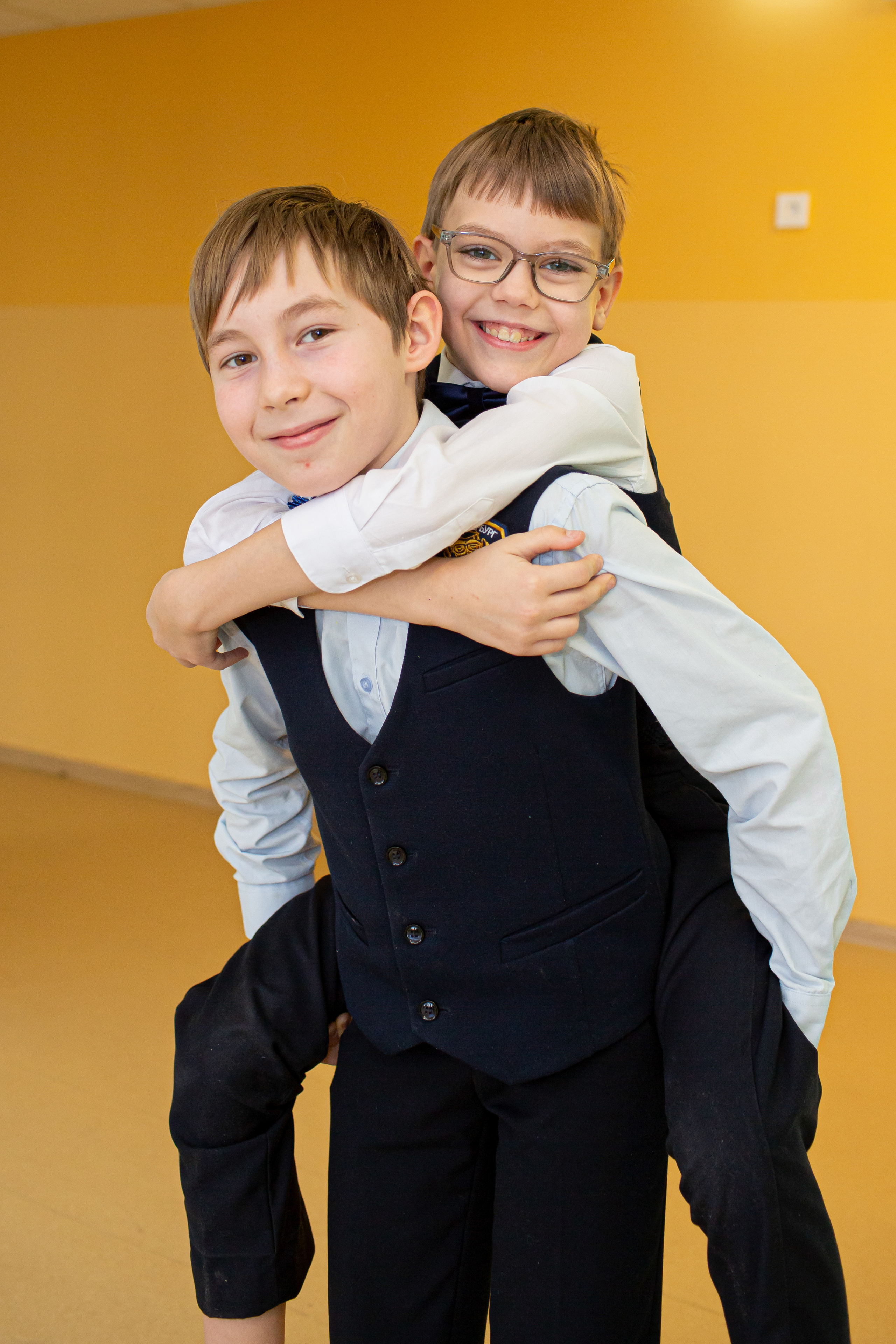 Фотосъёмка для выпускных альбомов из начальной школы. Свадебный, семейный, детский фотограф в Санкт-Петербурге