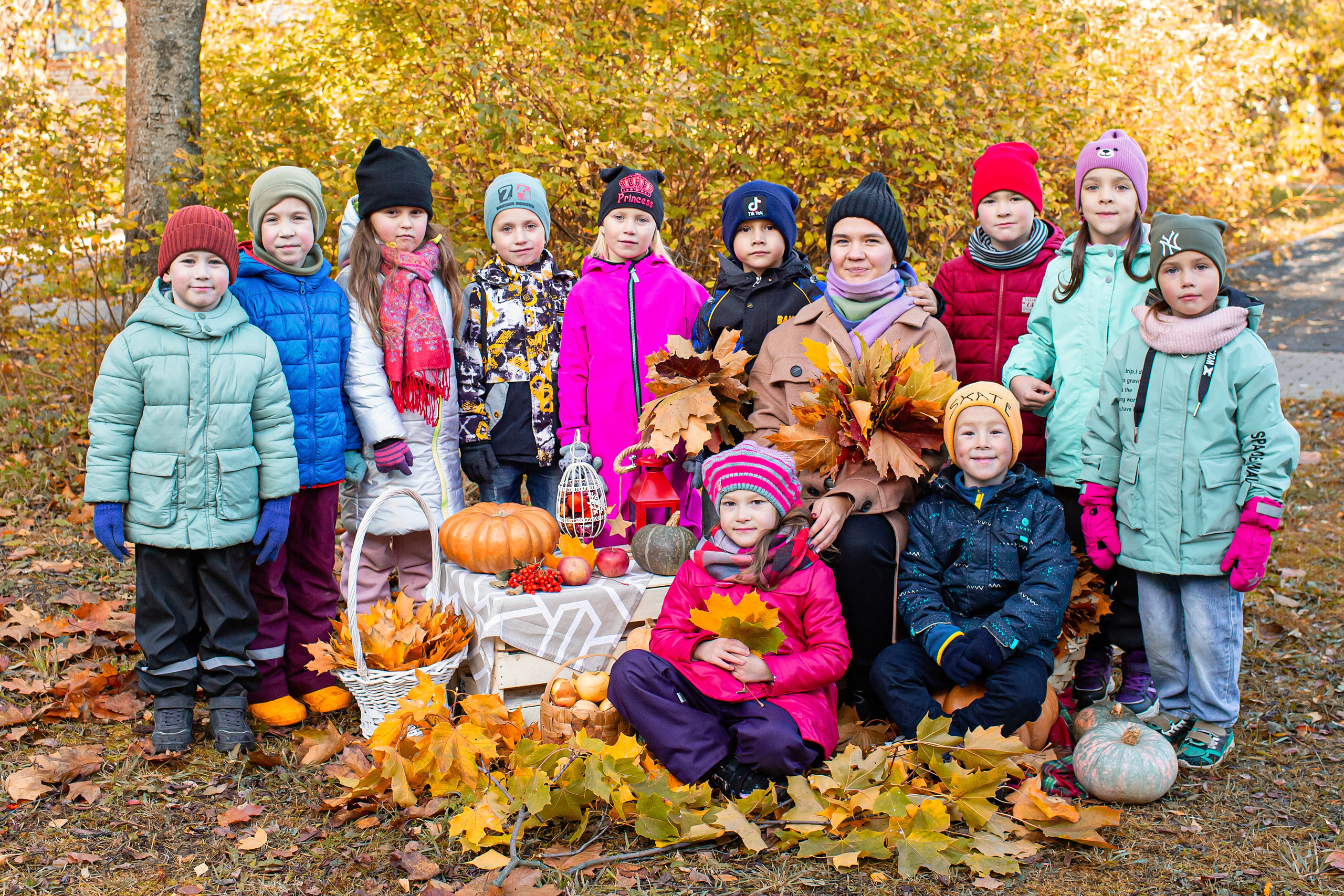 Осенняя фотосессия для группы «Радуга» в Пушкине. Анонс съёмки. Свадебный, семейный, детский фотограф в Санкт-Петербурге