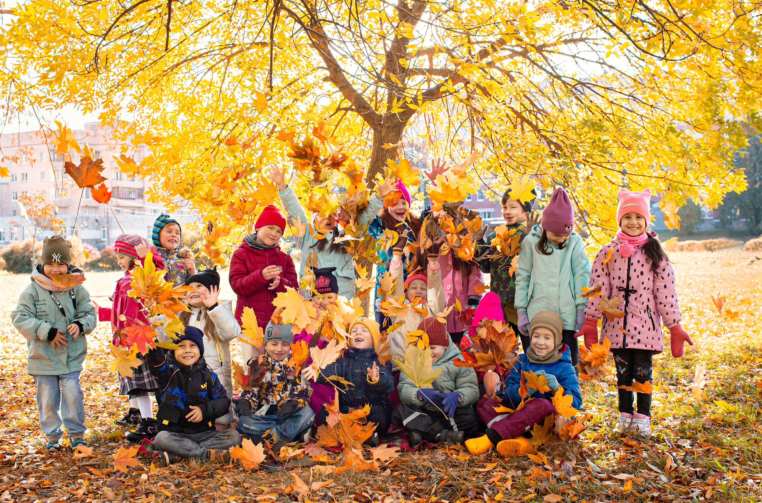Осенняя фотосессия для группы «Радуга» в Пушкине. Анонс съёмки. Свадебный, семейный, детский фотограф в Санкт-Петербурге