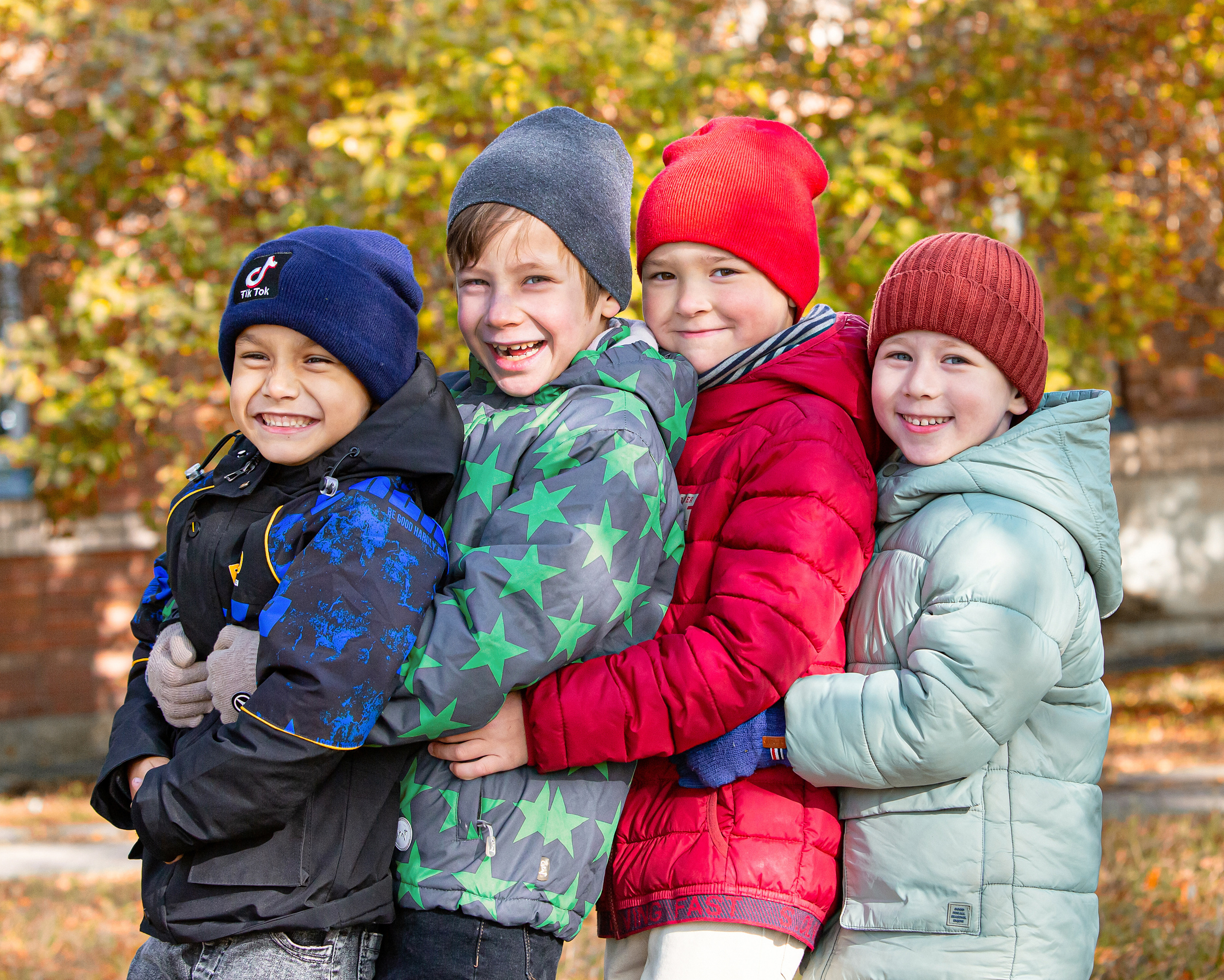 Осенняя фотосессия для группы «Радуга» в Пушкине. Анонс съёмки. Свадебный, семейный, детский фотограф в Санкт-Петербурге