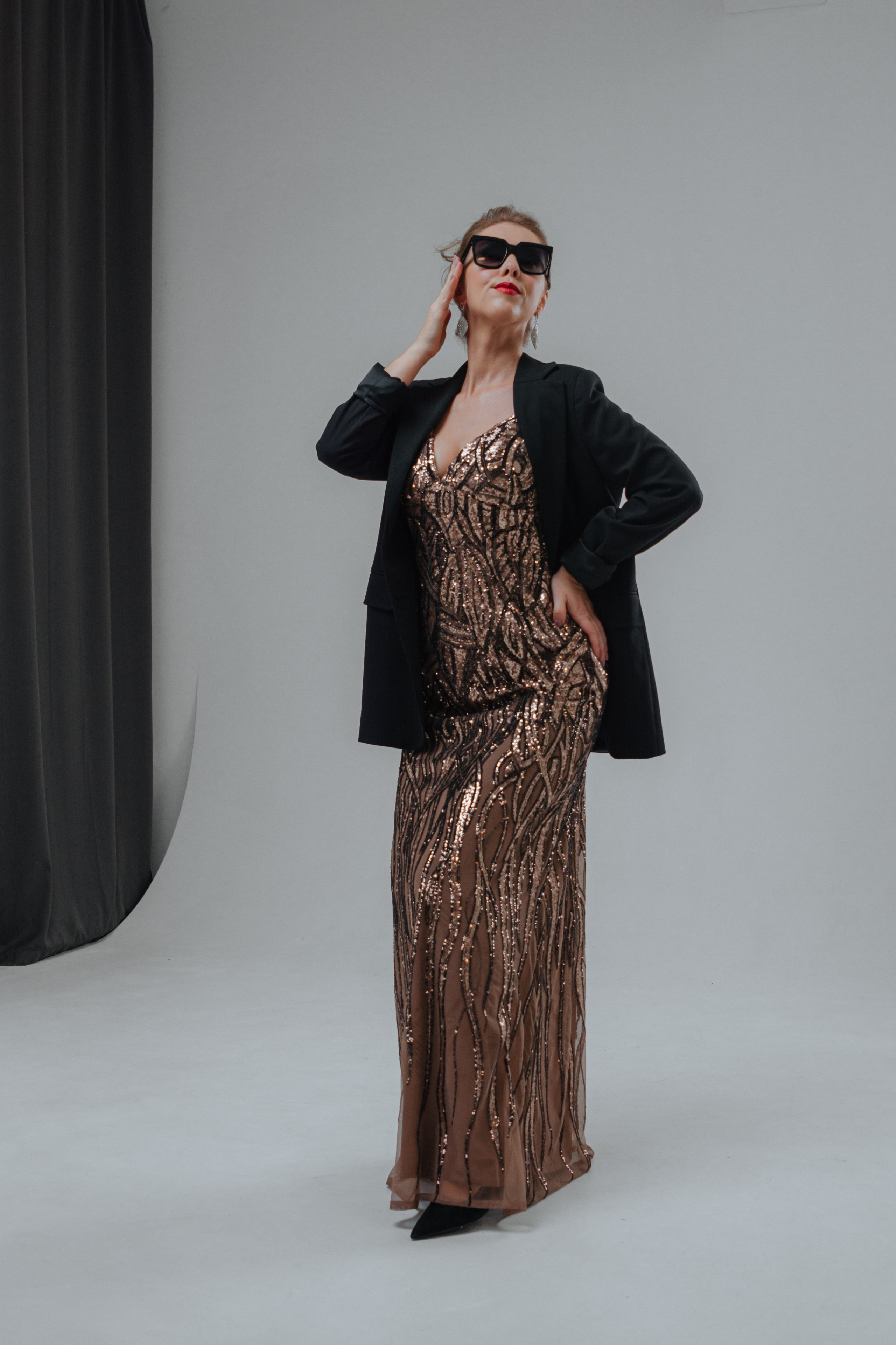 Фотосессия Superwoman Натальи и Светланы для афишы. Портретный фотограф в Санкт-Петербурге Дмитриева Наталия