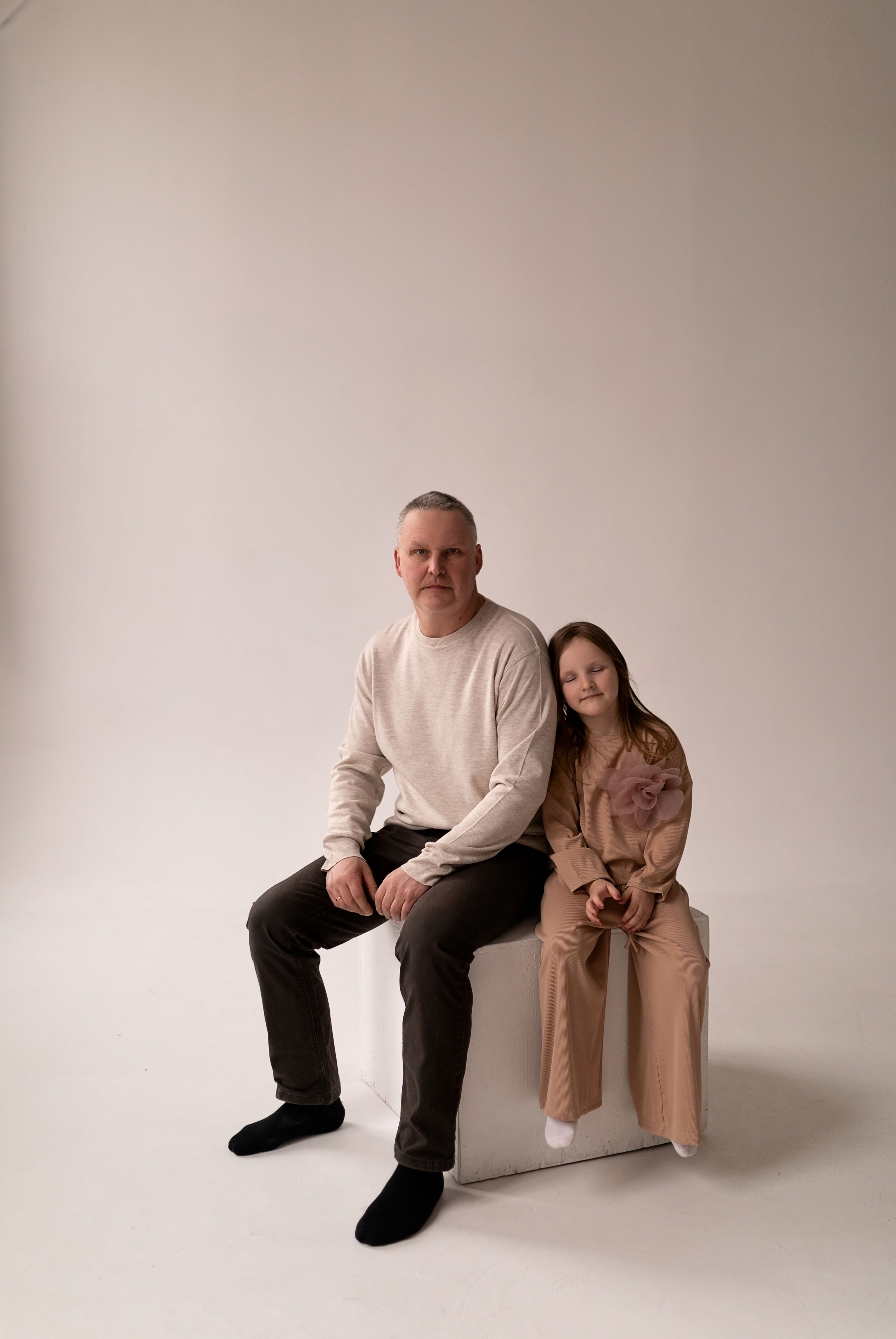 Сергей, Марина, Маша. Главная