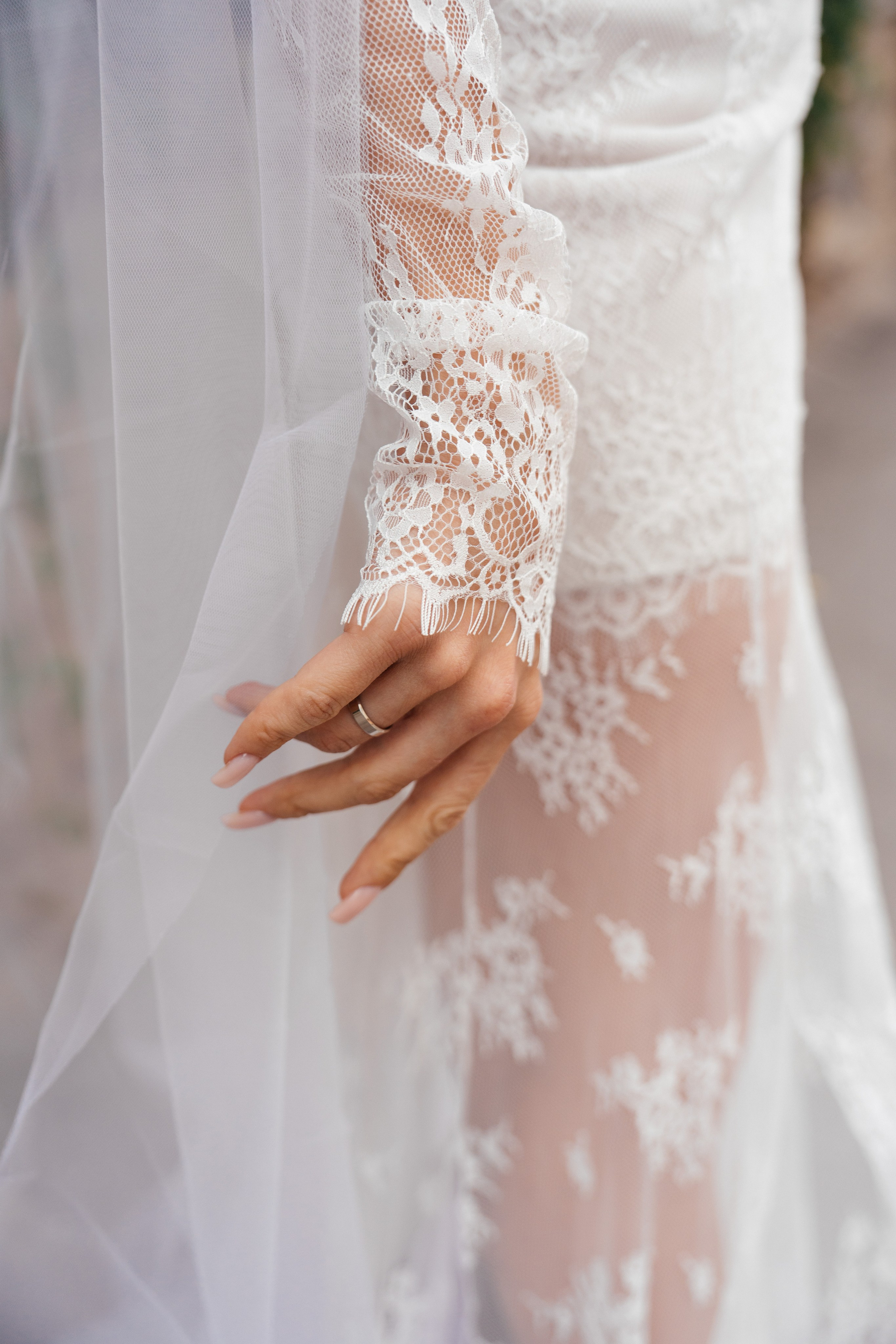 Свадебная фотосессия в Москве у высотки на Котельнической набережной. Свадебный фотограф в Москве Анна Полушина