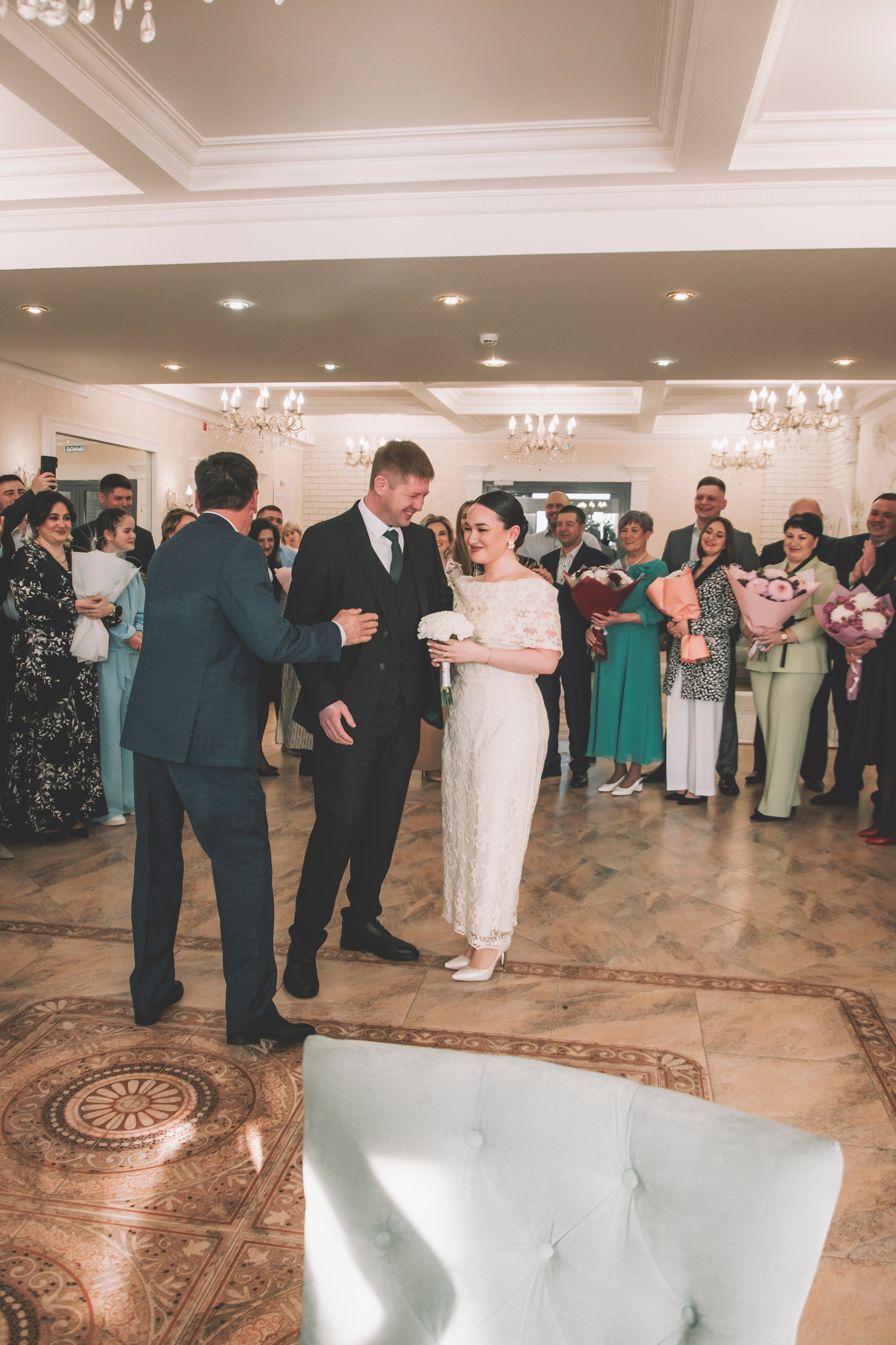 26.04.2025 (Фотосессия, роспись в Онии + фото с банкета). Семейный и свадебный фотограф Губкинский и Ставрополь