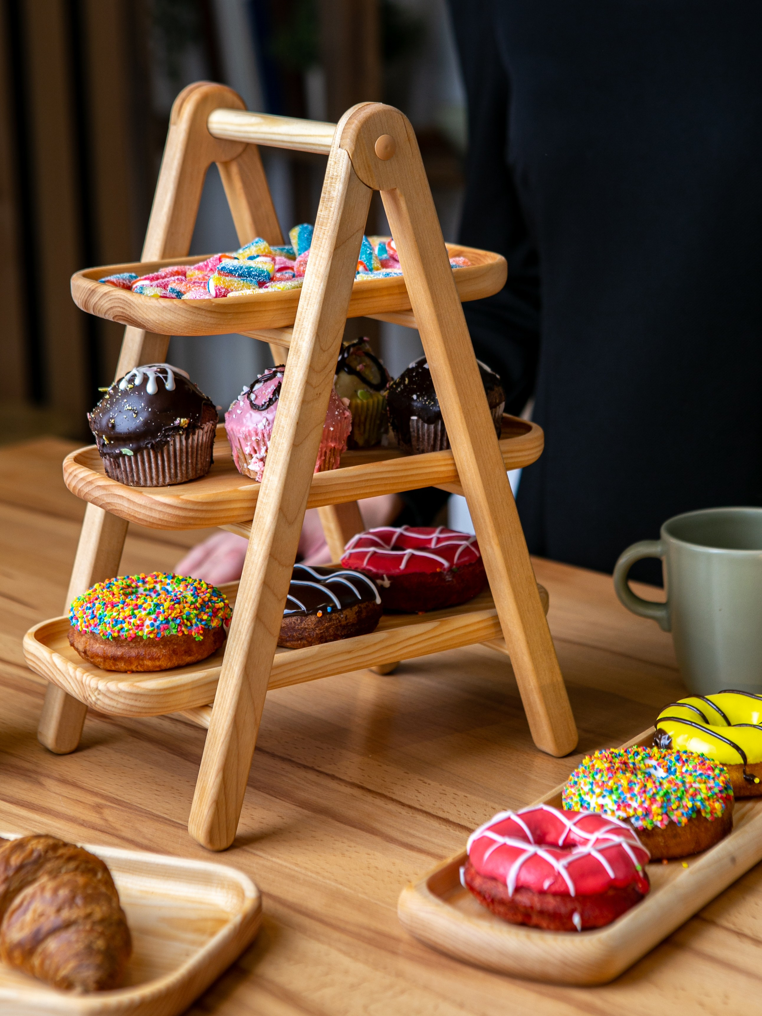 Подносы и этажерки. Контент фотограф, съемка для маркетплейсов, фуд съемка и репортажи в Новосибирске Ралия Галеева