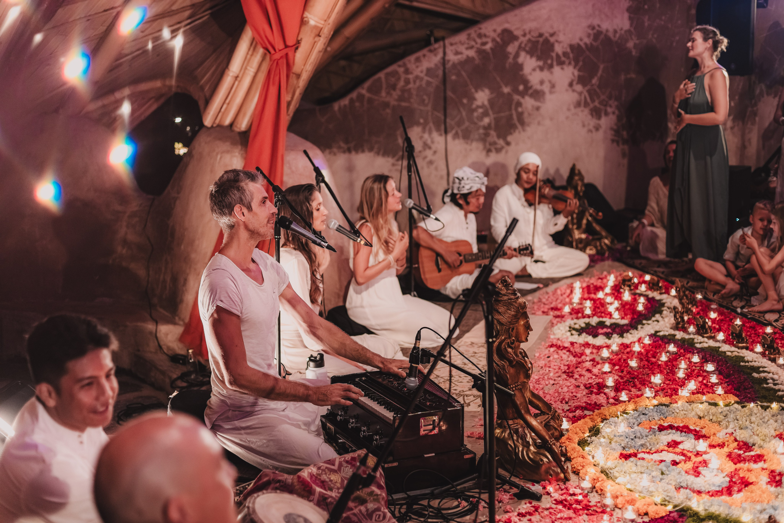 Bhakti Bliss kirtan at Alchemy. Mariam Bagdasaryan
