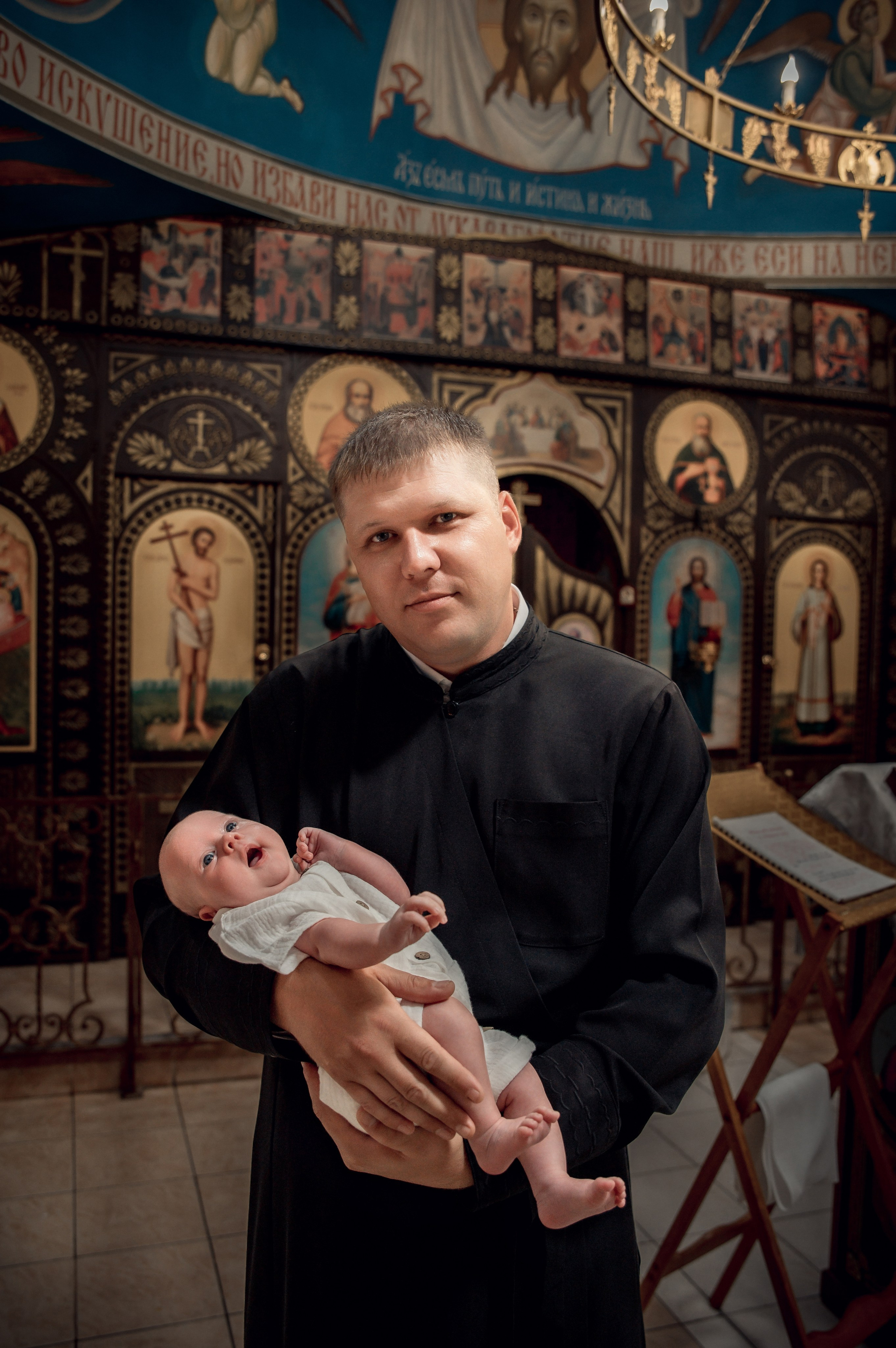 Таинство Крещения Филиппа, Храм святых Новомучеников и Исповедников Российских г. Волжский. Церковный, семейный и репортажный фотограф Волгоград, Волжский