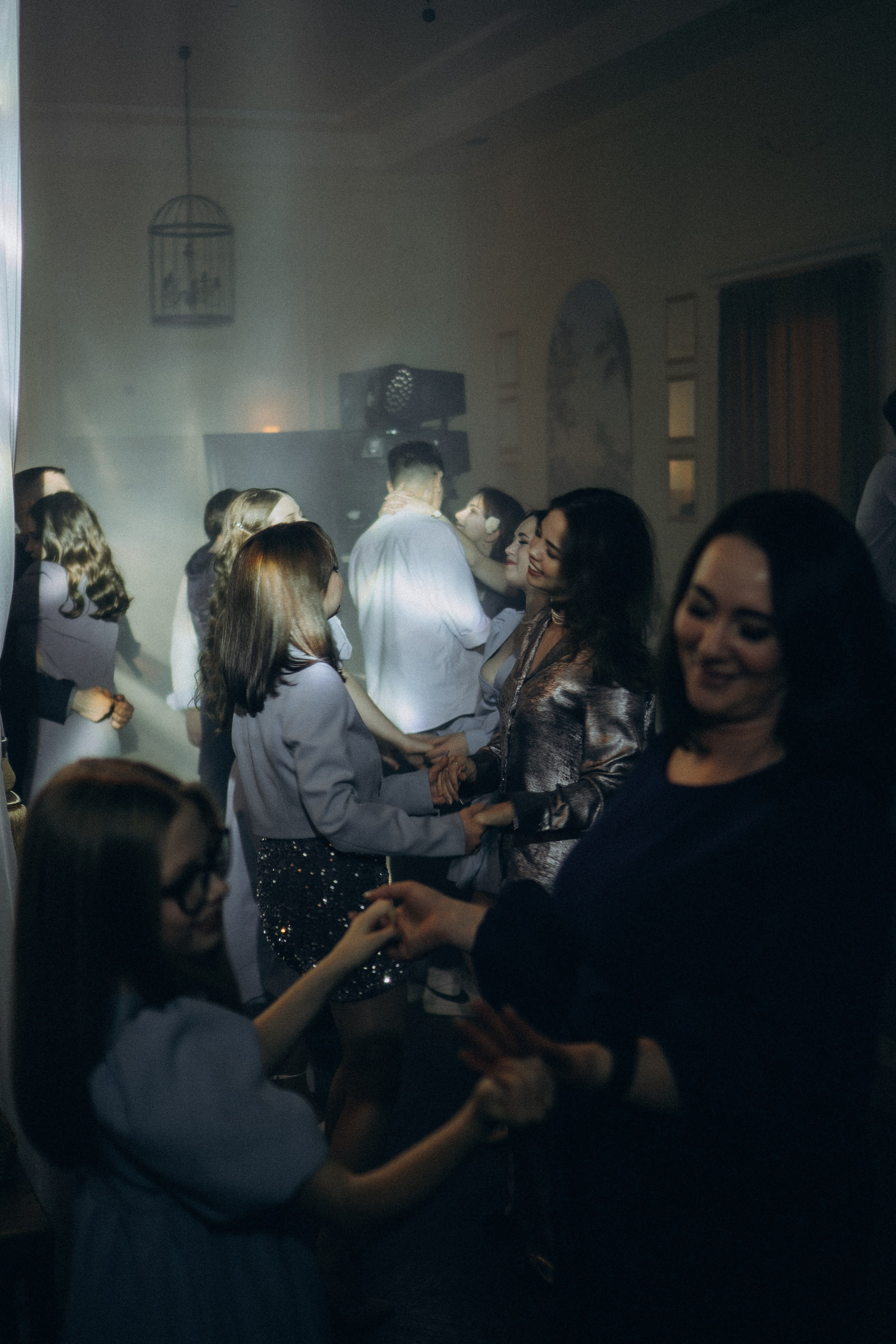 СВАДЕБНАЯ СЬЕМКА СБОРОВ В ОТЕЛЕ И ВЫЕЗД НА ЦЕРЕМОНИЮ (СНЯТО В СИБИРЕ В НИЖНЕВАРТОВСКЕ). Профессиональный фотограф, Санкт-Петербург — Виктория Богомолова