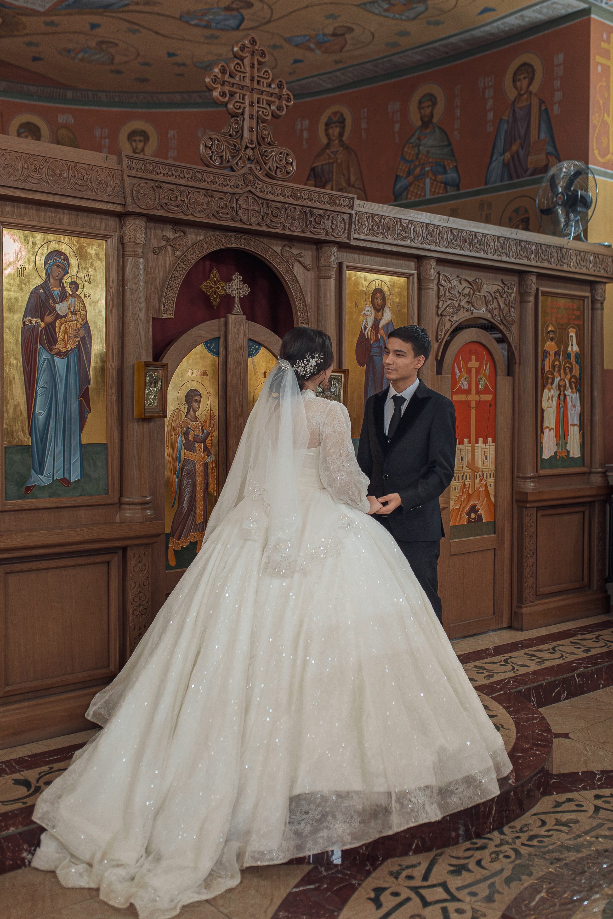 Митрополит Викентий совершил таинство Венчания. Фотограф на Крещение и Венчание в Ташкенте