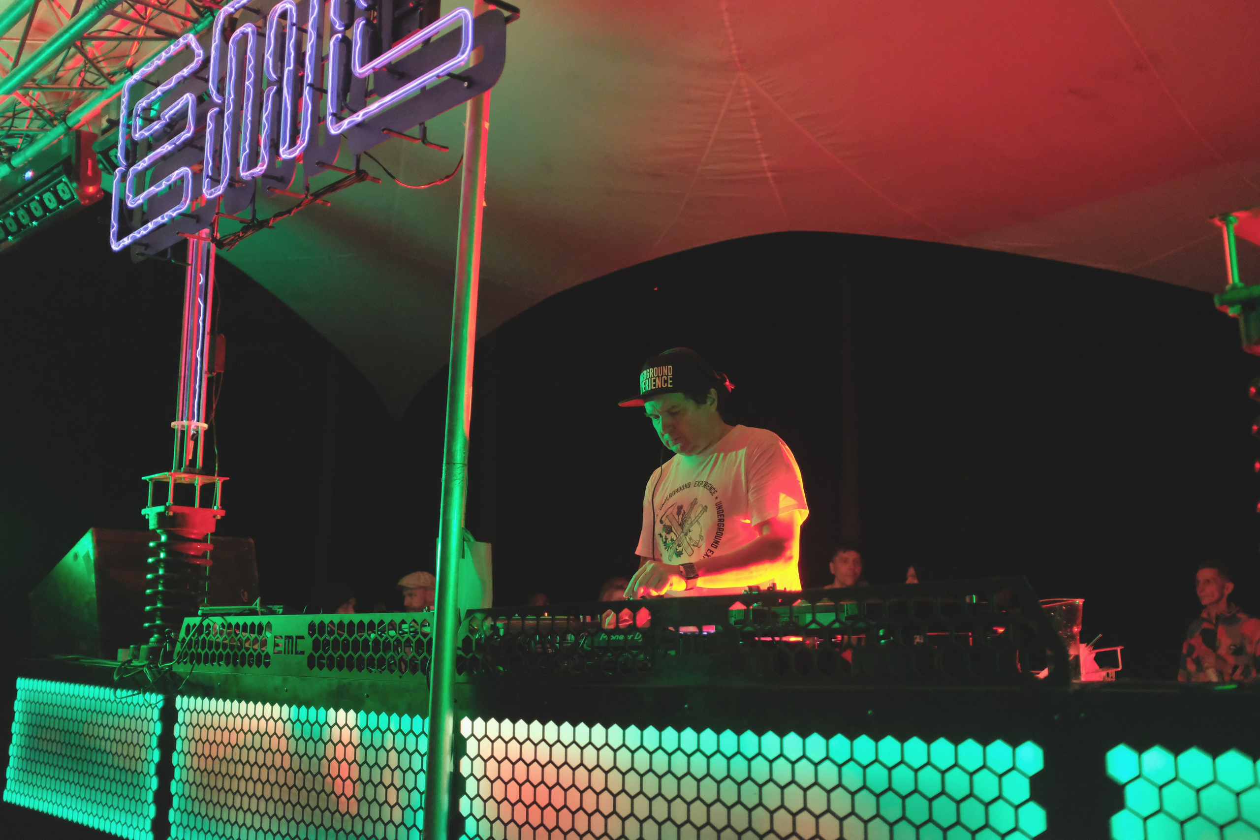 Пикник на обочине от команды EMC. 11июля 2025. Репортажный фотограф в Санкт-Петербурге Даниил Могута