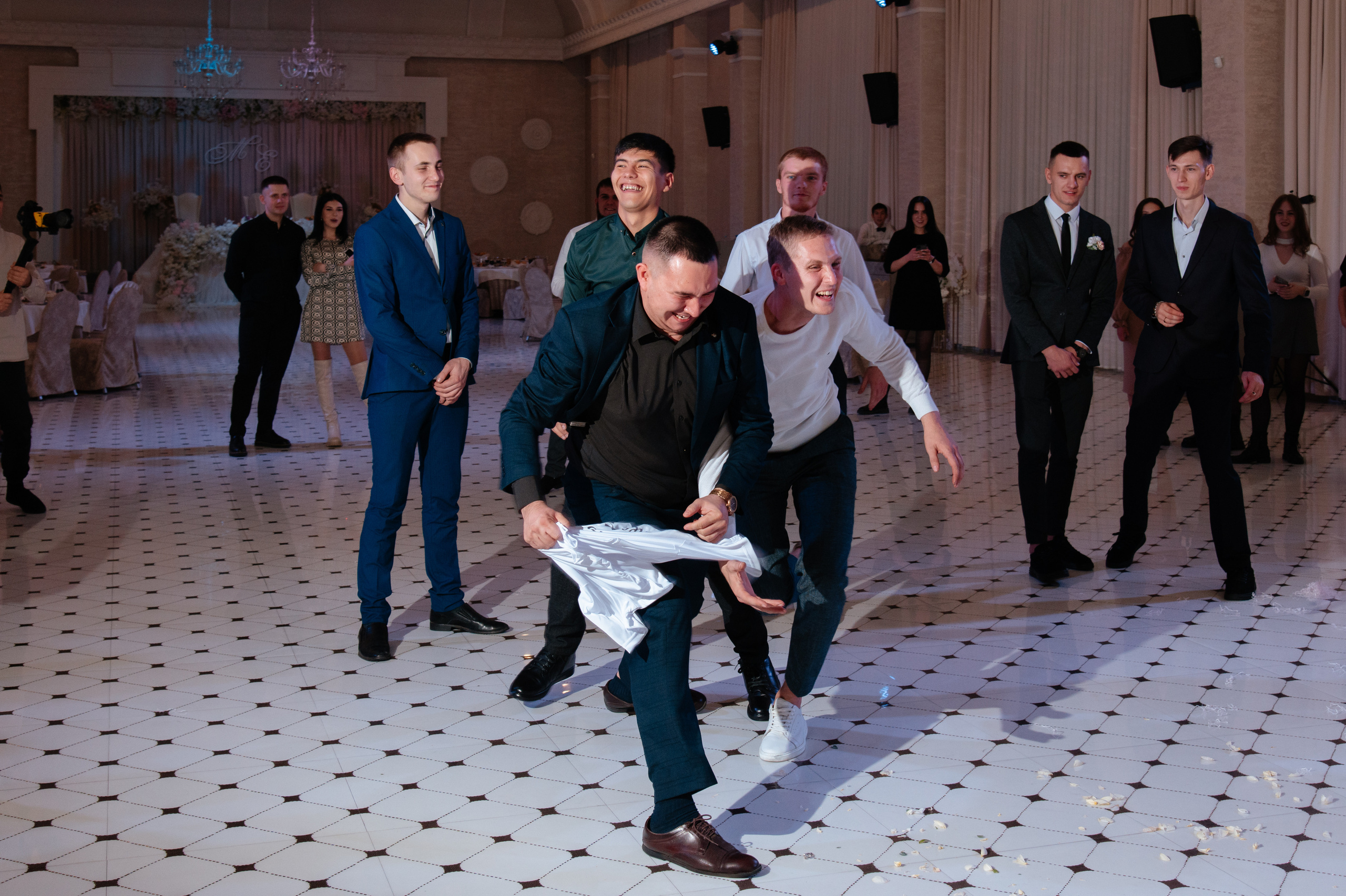 Эльвира и Матвей — свадьба в Караганде. Свадебный фотограф Караганда