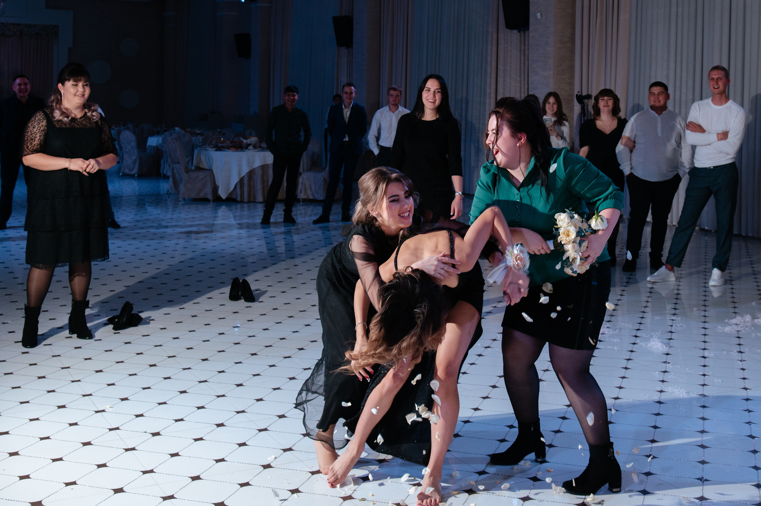 Эльвира и Матвей — свадьба в Караганде. Свадебный фотограф Караганда