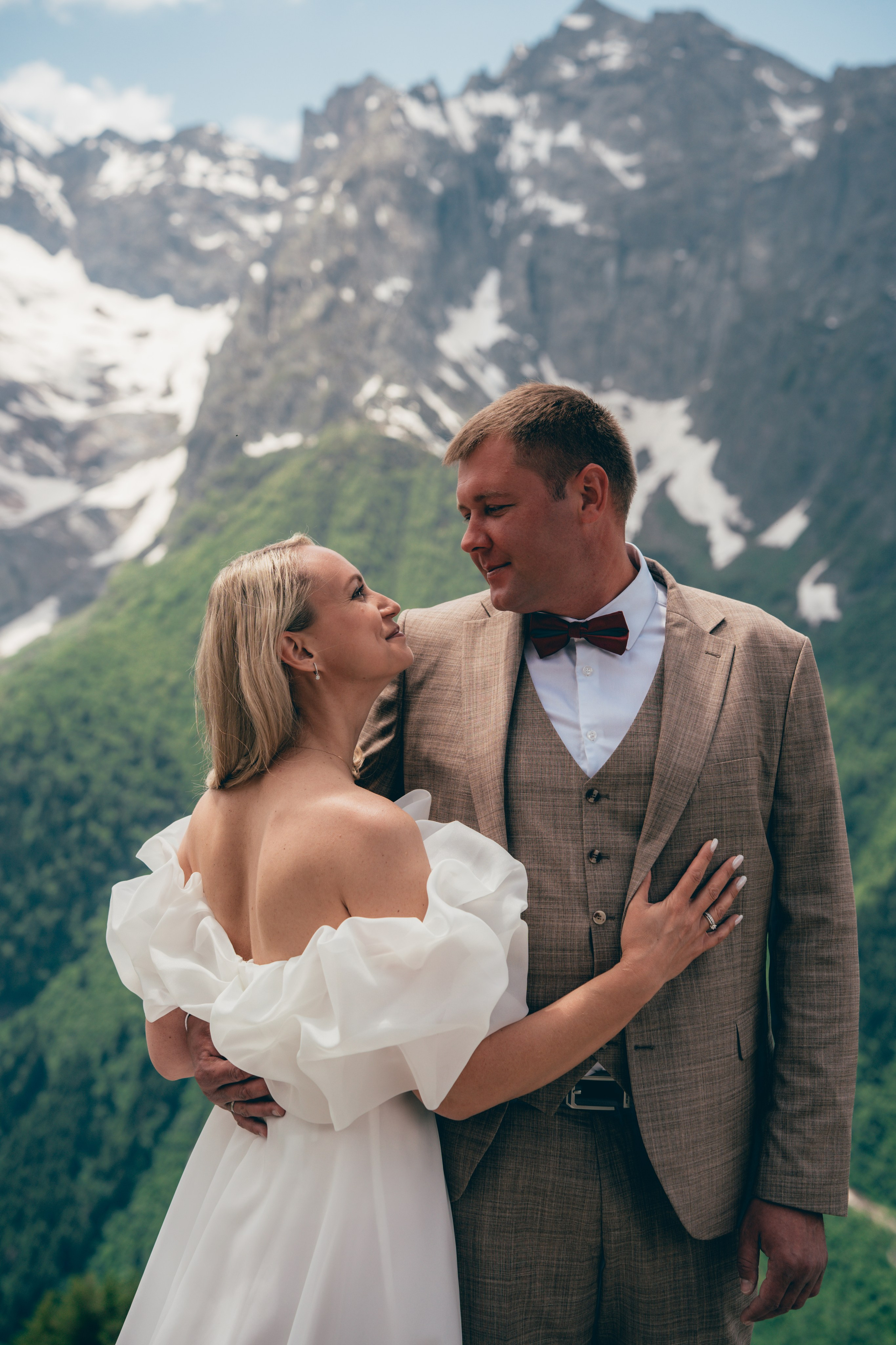 Съемка для брендов одежды КМВ Пятигорск, Железноводск, Ессентуки, Кисловодск Архыз Домбай Фотосессия. Фотограф КМВ|ГОРЫ Пятигорск Железноводск Ессентуки Кисловодск Домбай Архыз Эльбрус