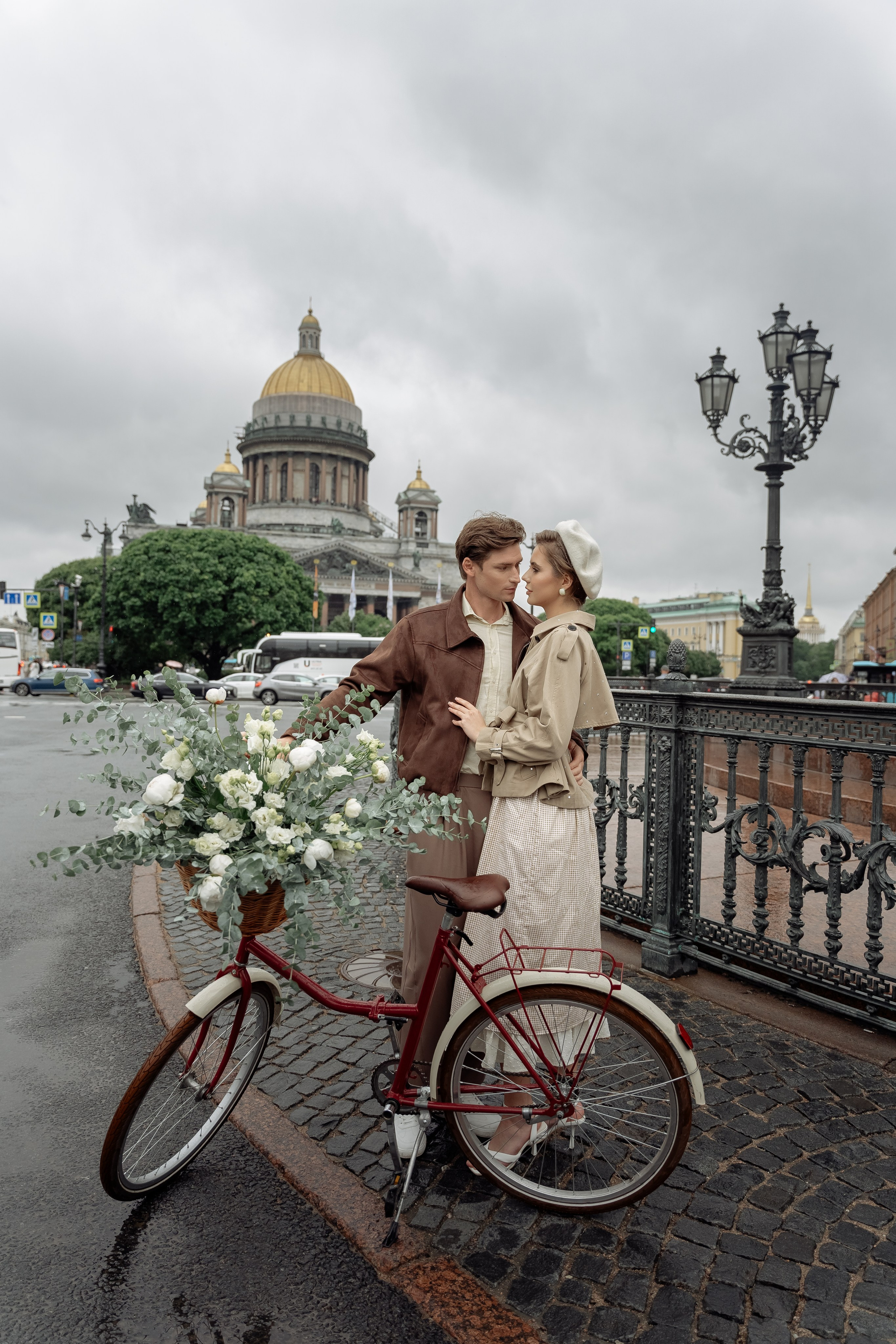 Двое под одним зонтом