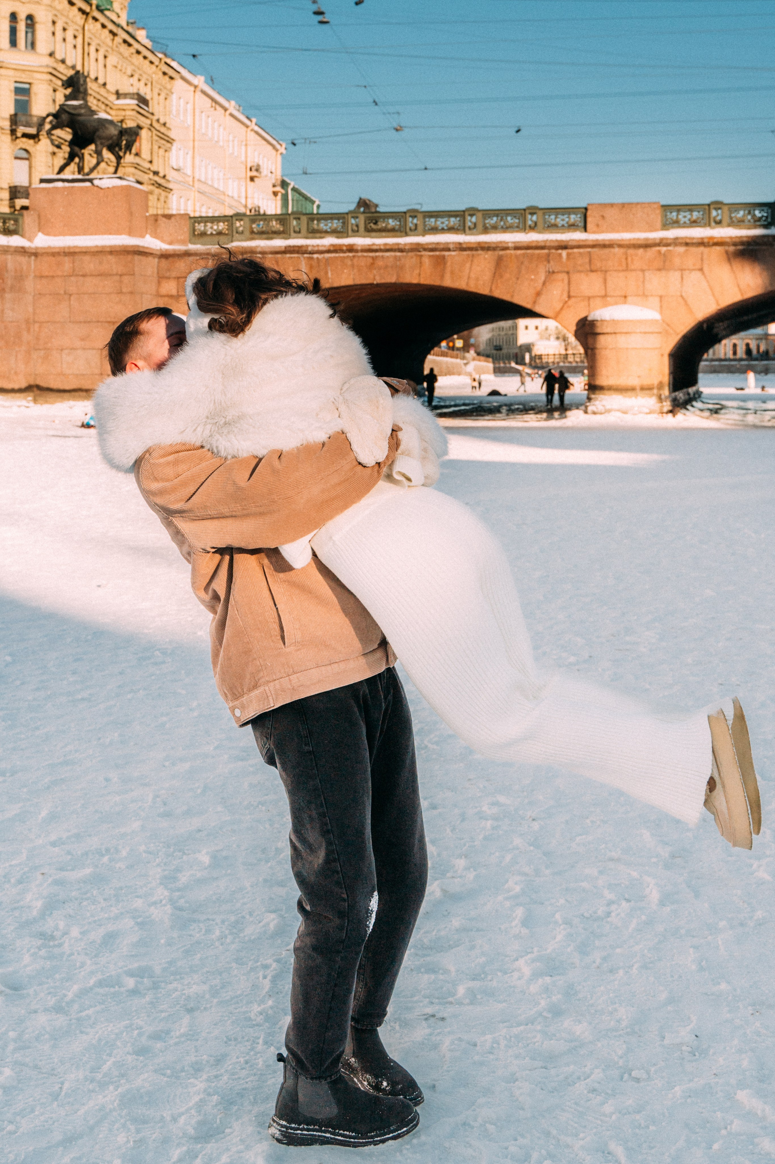 Лавстори на льду по рекам и каналам Санкт-Петербурга