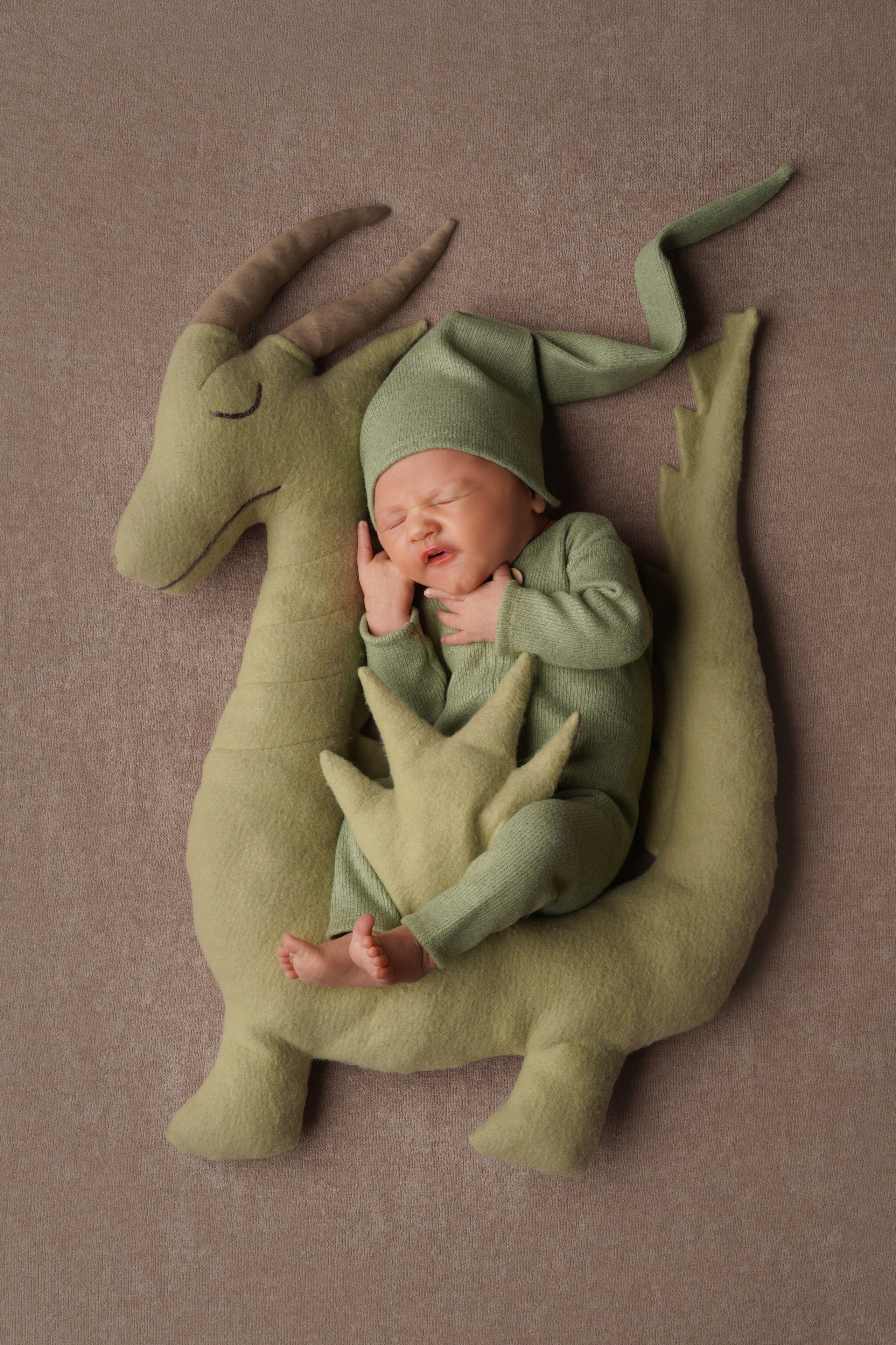 Новорожденные. Фотограф новорожденных беременных в Тюмени Ткачук Татьяна