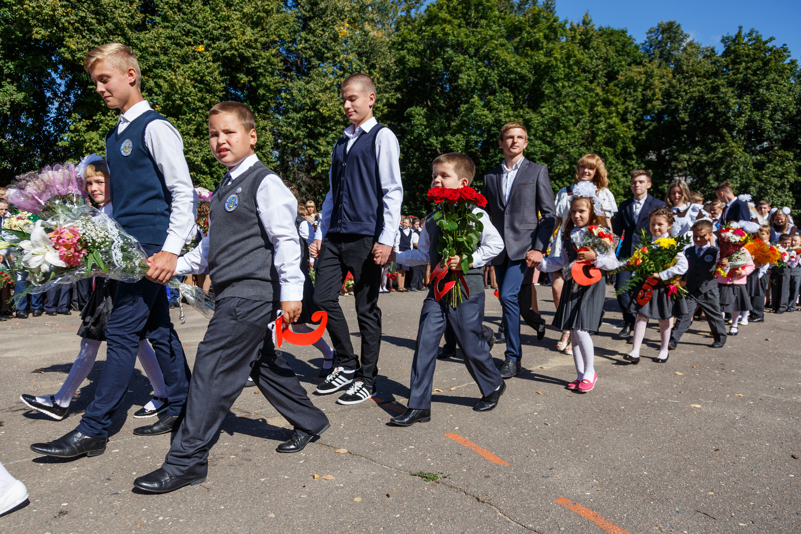 Первый раз в первый класс. Фотограф Сергей Старых. Мценск