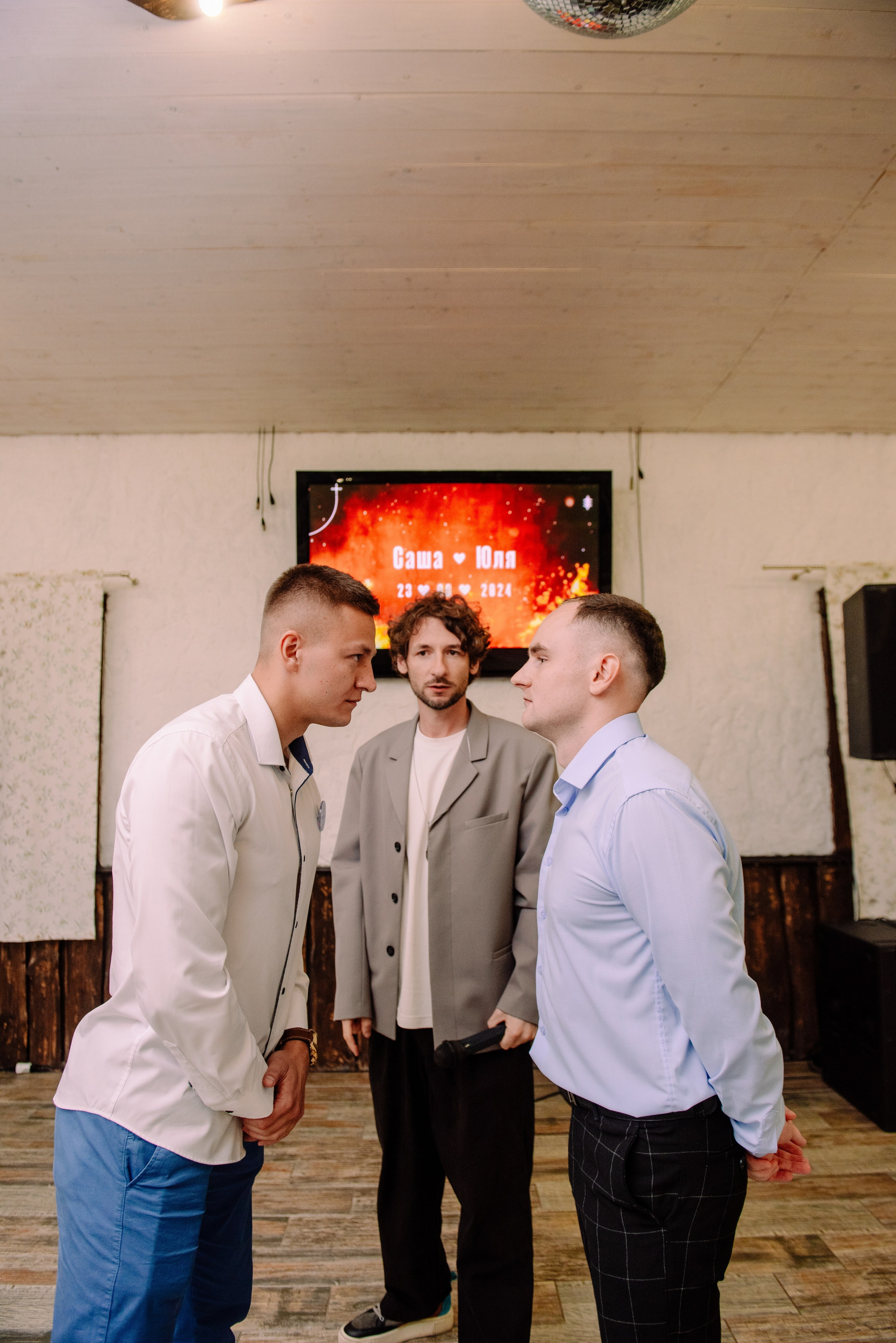 Юля и Саша — душевный банкет. Семейный и свадебный фотограф в Рязани Лиза Голованова