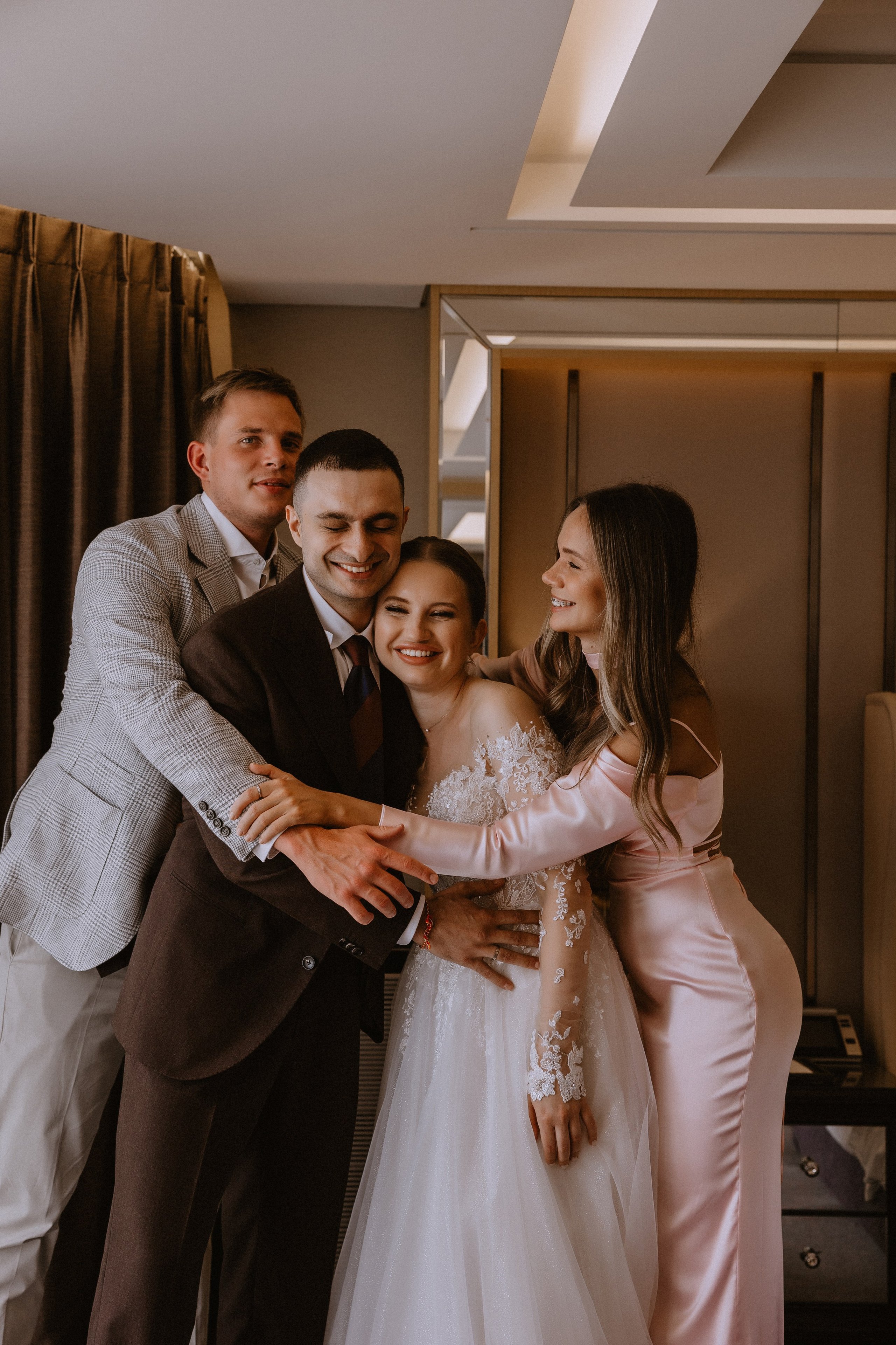 Fun wedding in Busan. Your photographer in Busan (South Korea) Aleksandra Anufriy