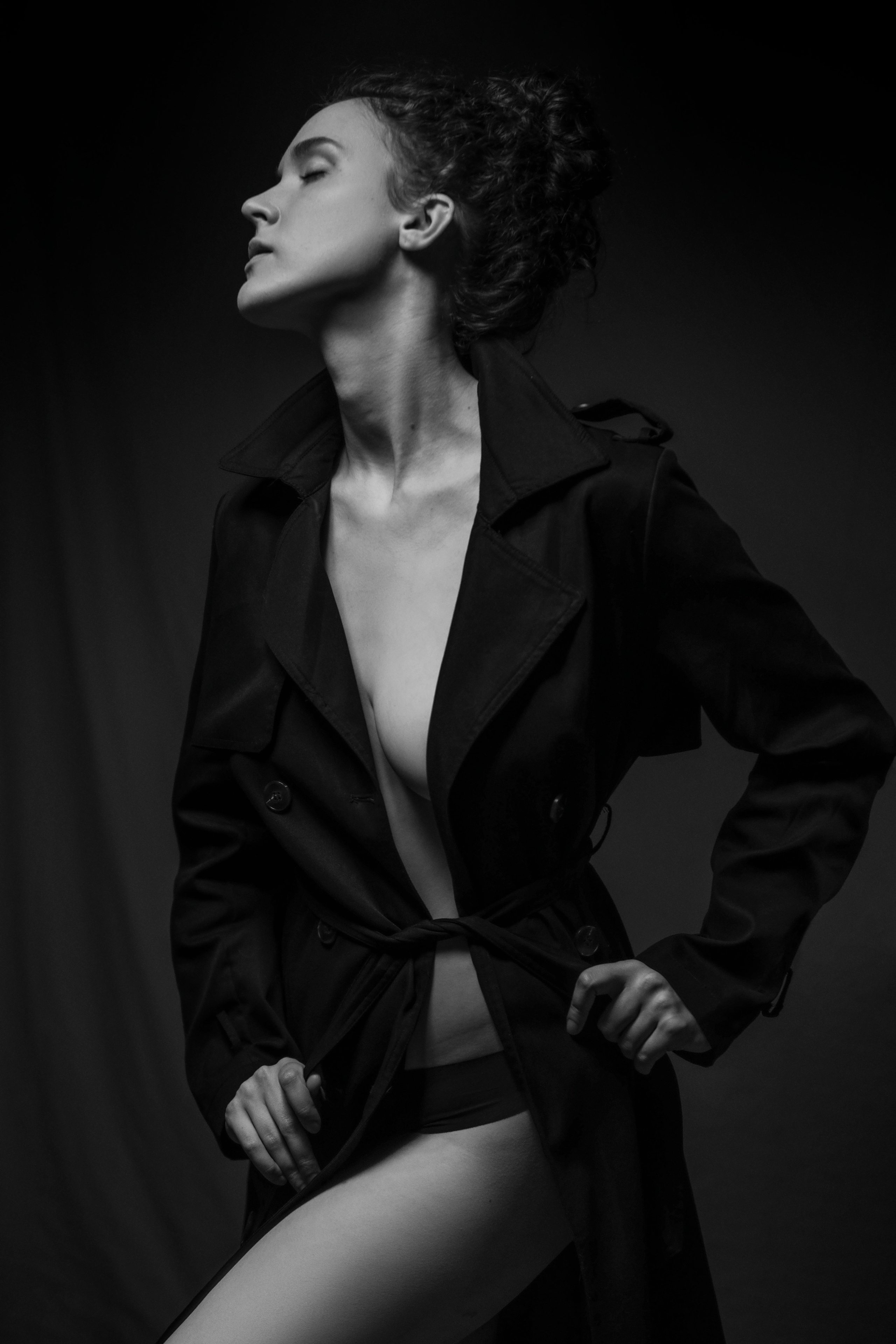 Женский портрет. Главная